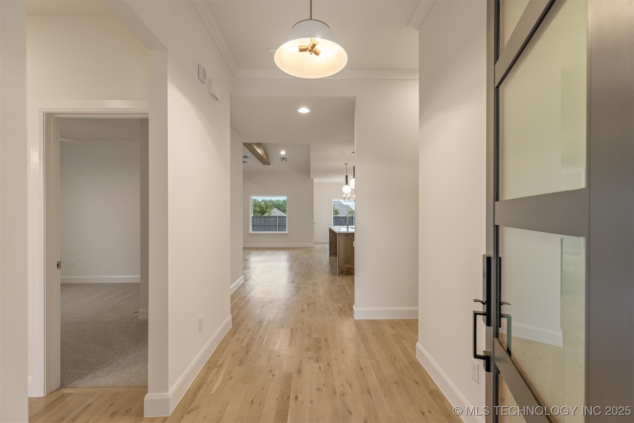 13647 S 21st Place E