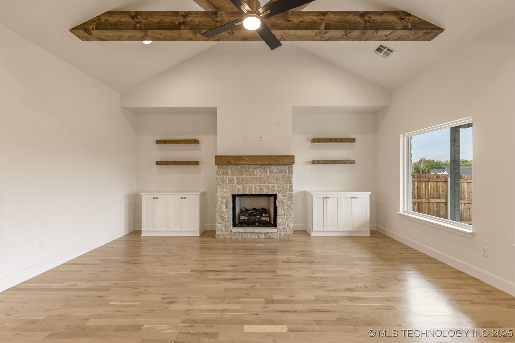 13647 S 21st Place E
