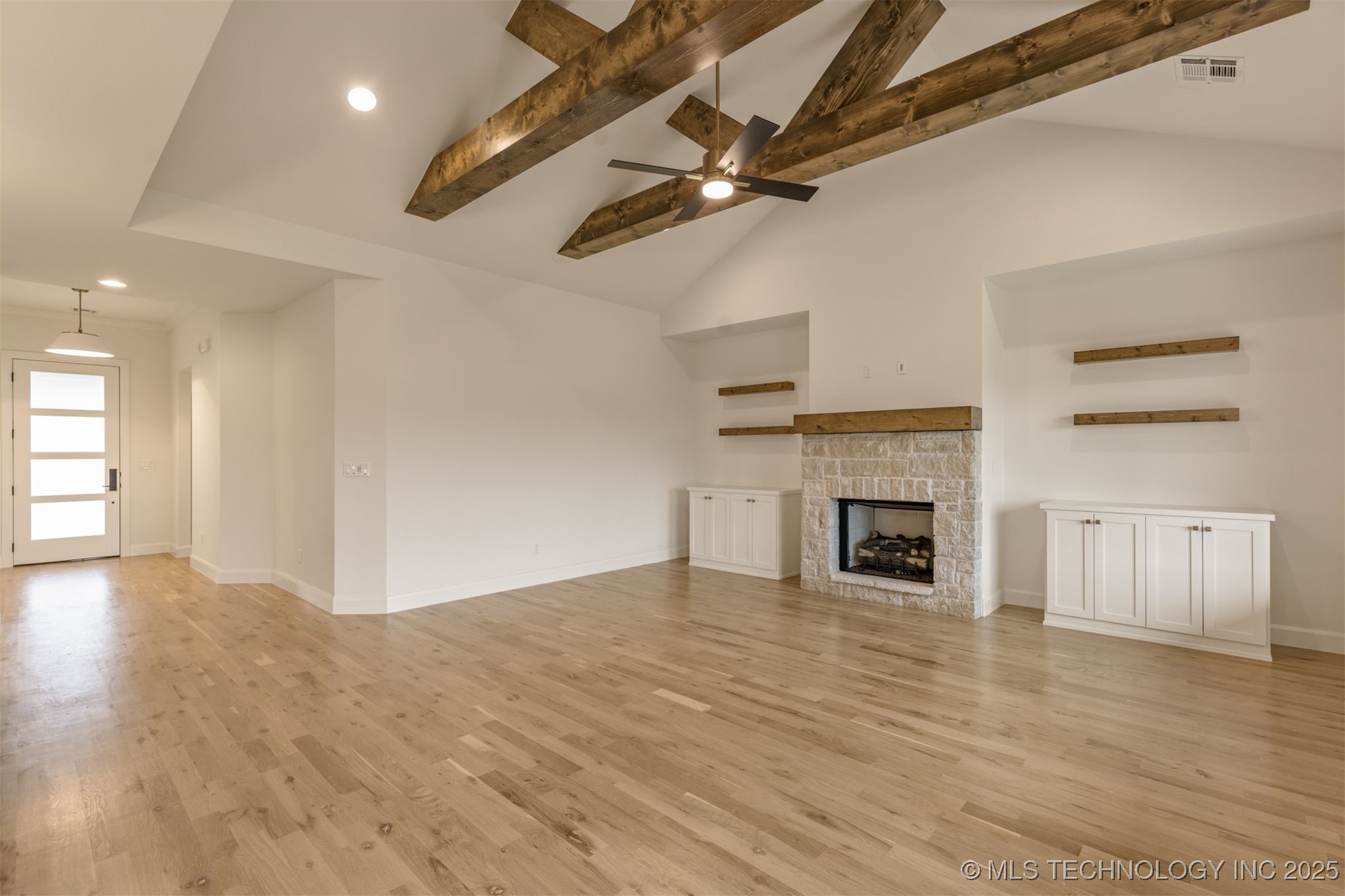 13647 S 21st Place E