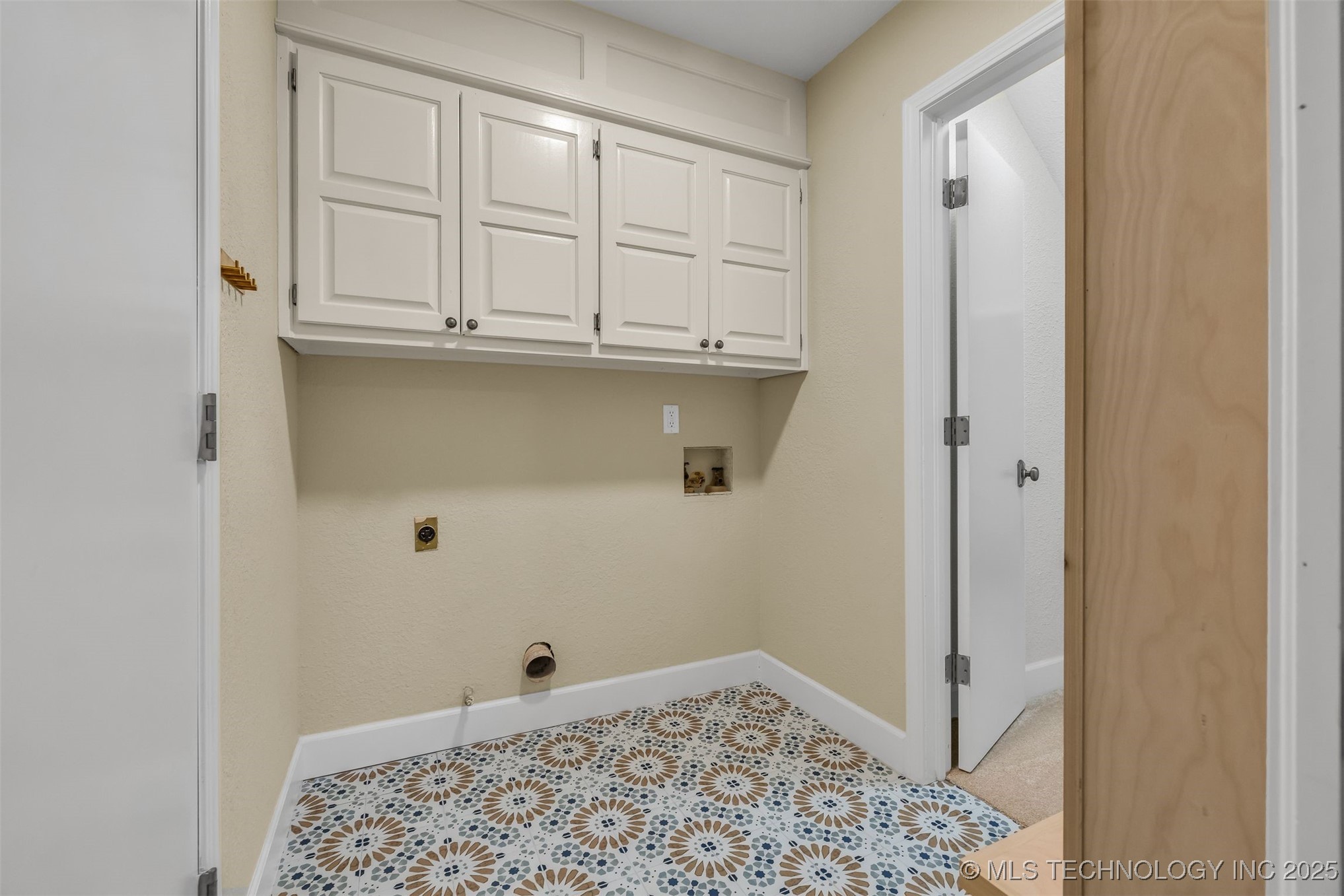 8623 S 73rd East Avenue