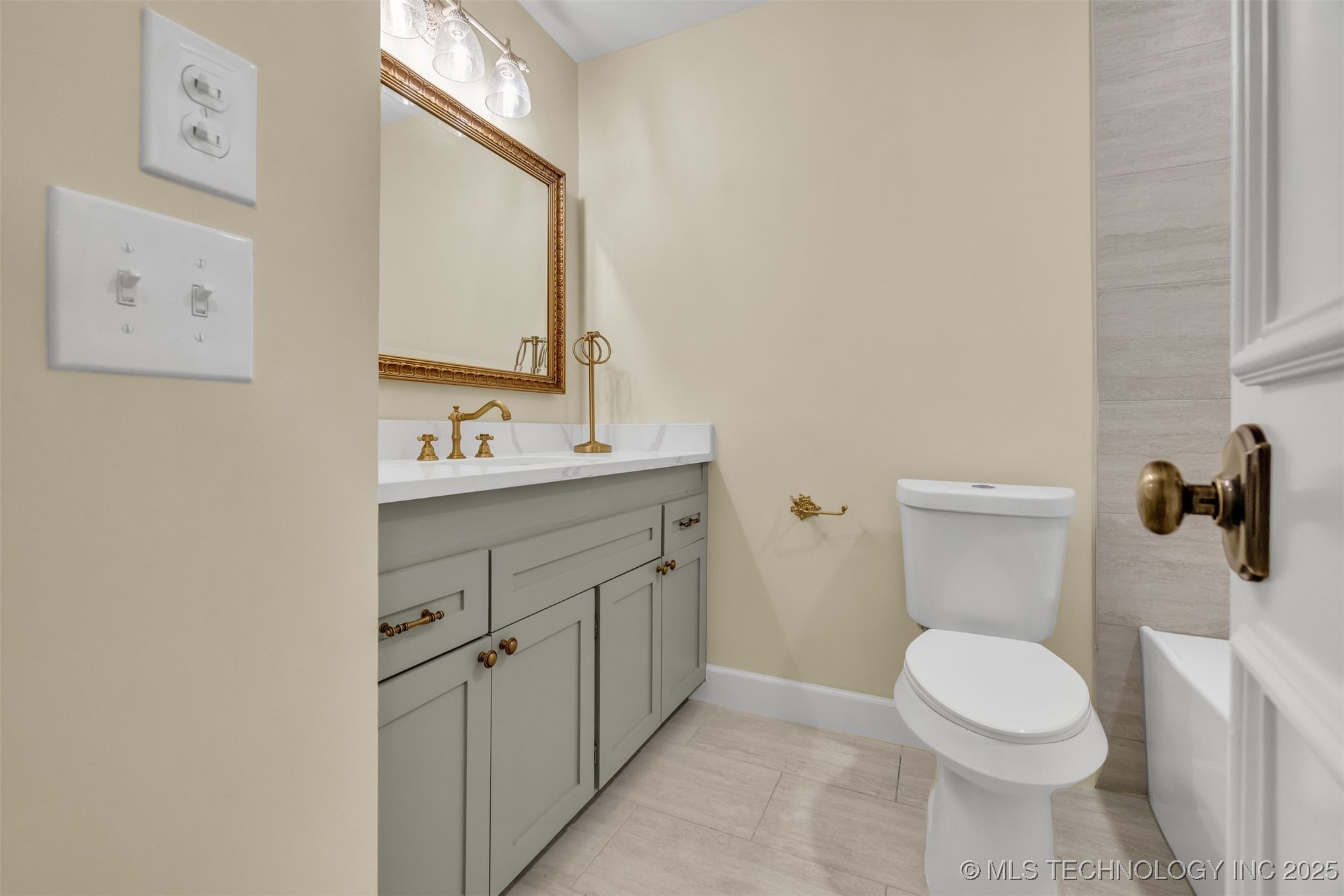 8623 S 73rd East Avenue