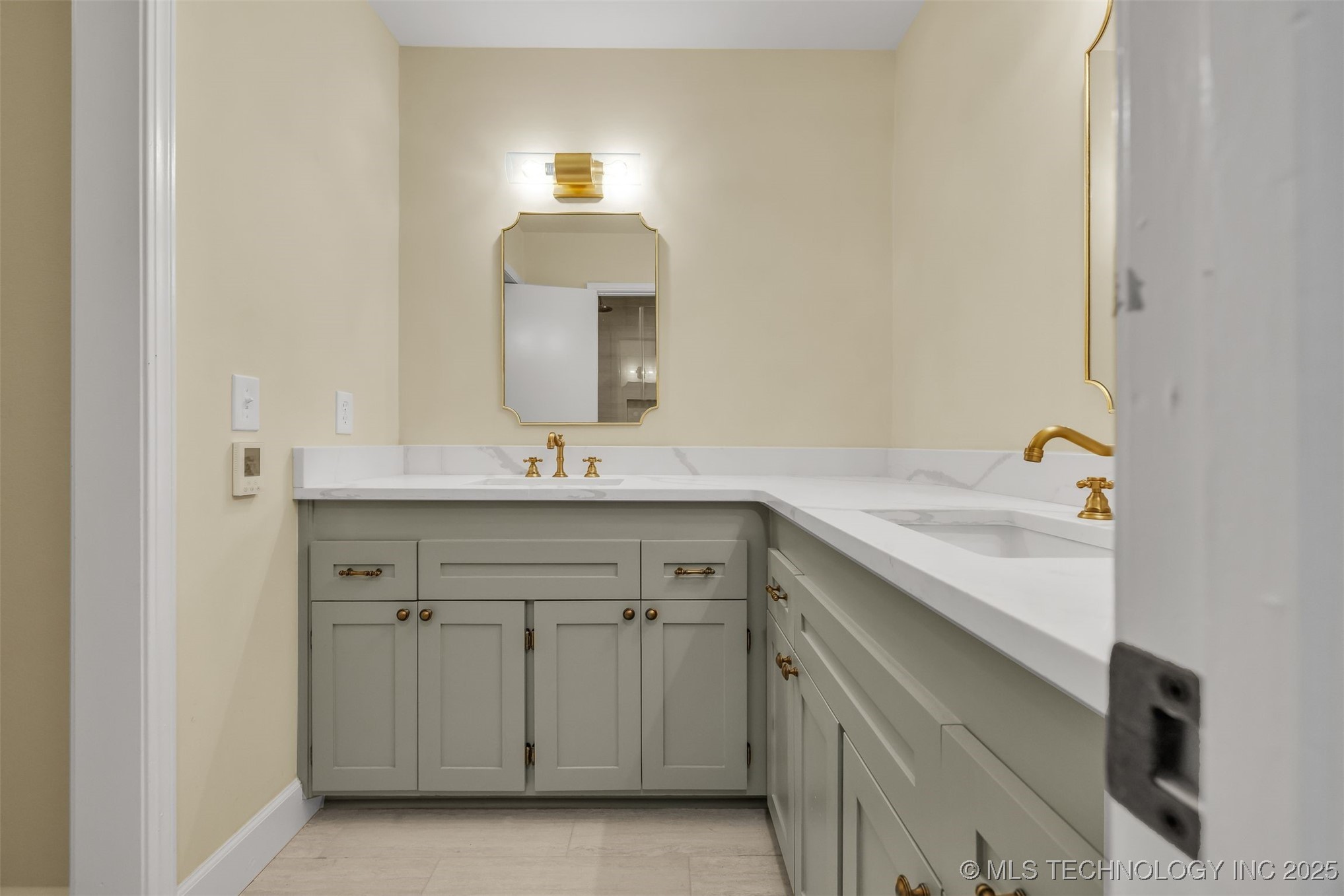 8623 S 73rd East Avenue