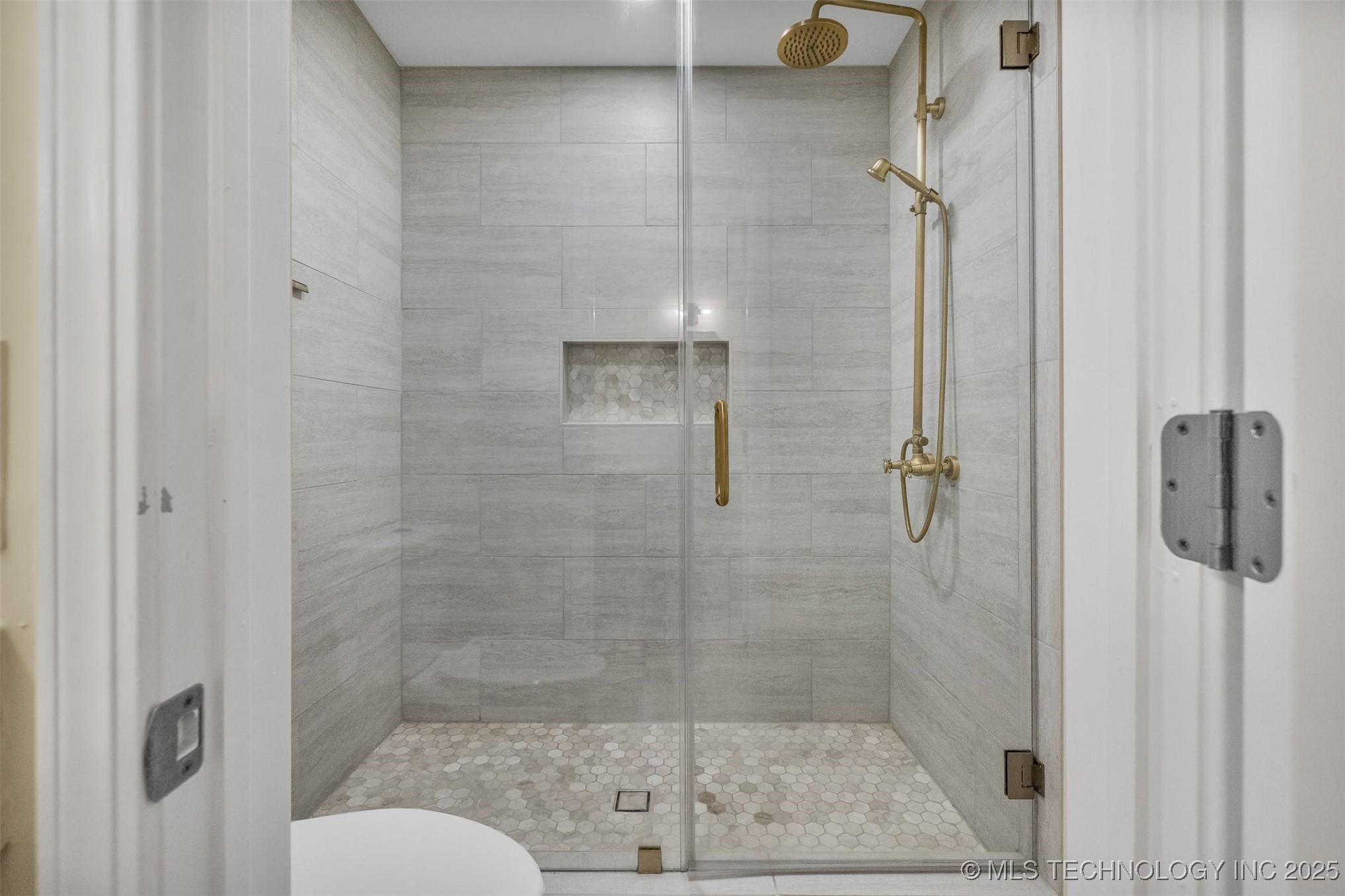 8623 S 73rd East Avenue