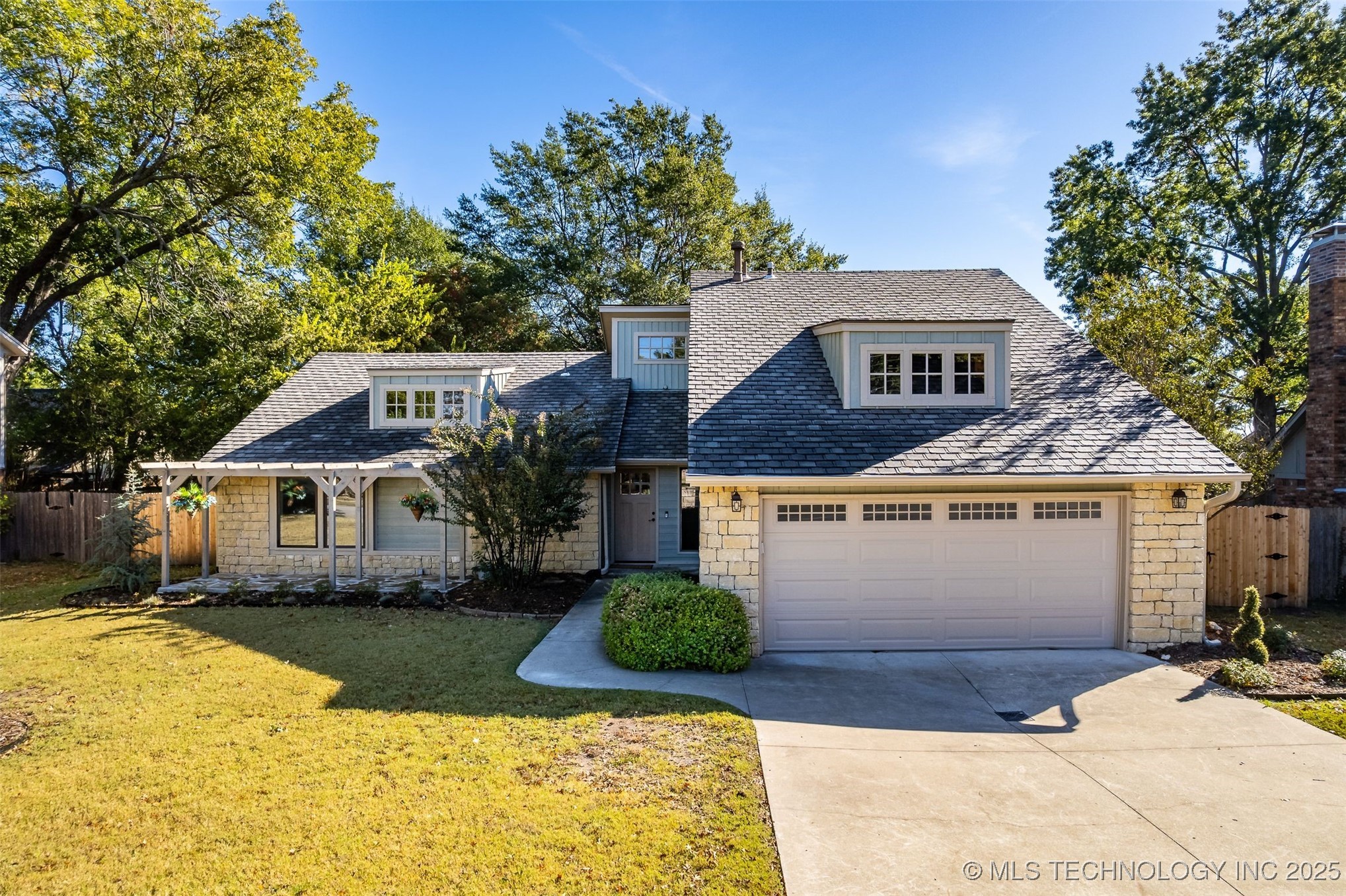 8623 S 73rd East Avenue