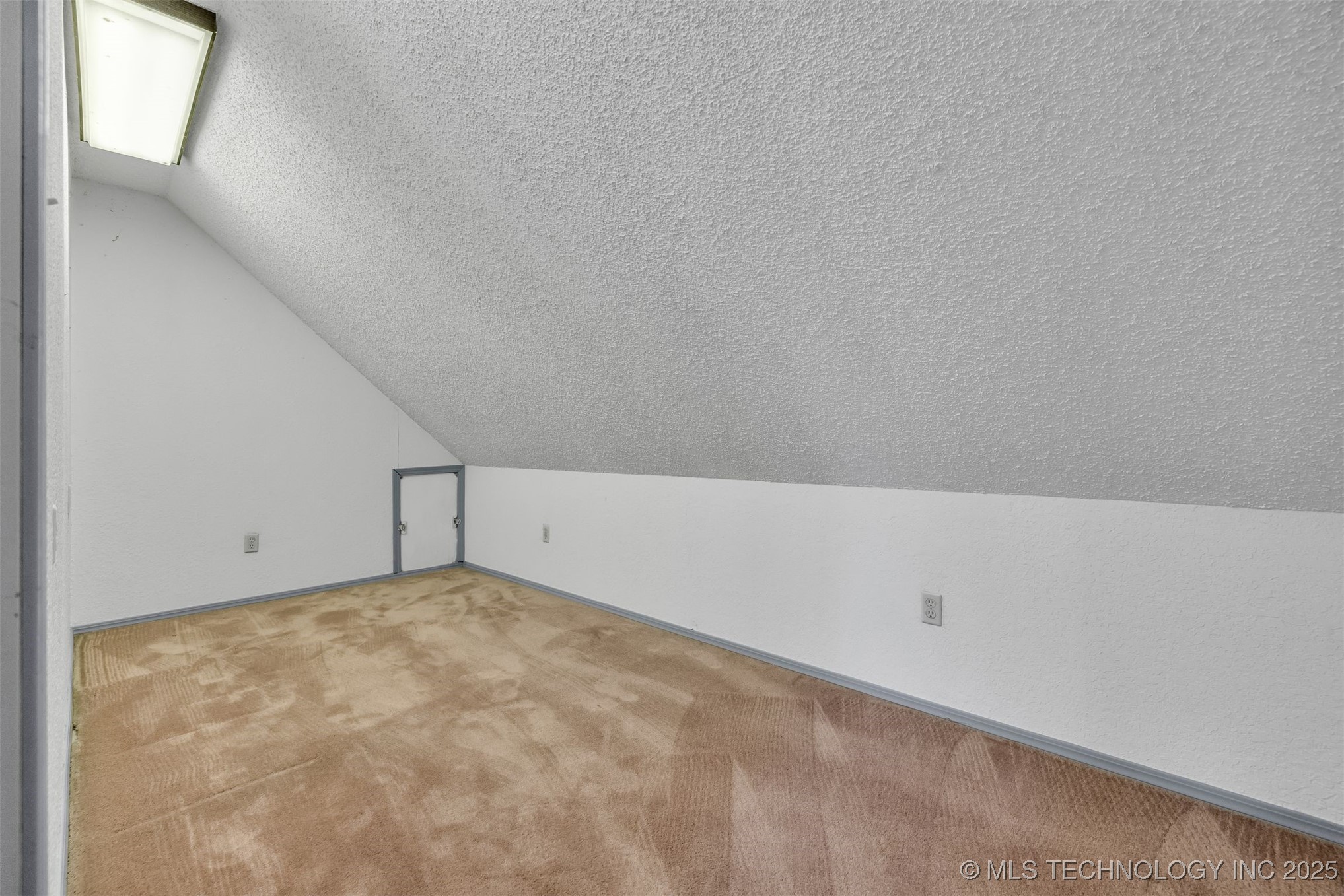9809 E 37th Court
