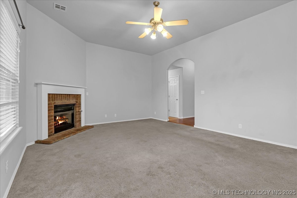 712 E Canton Street