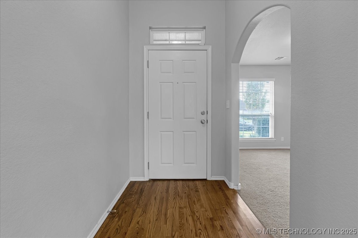 712 E Canton Street