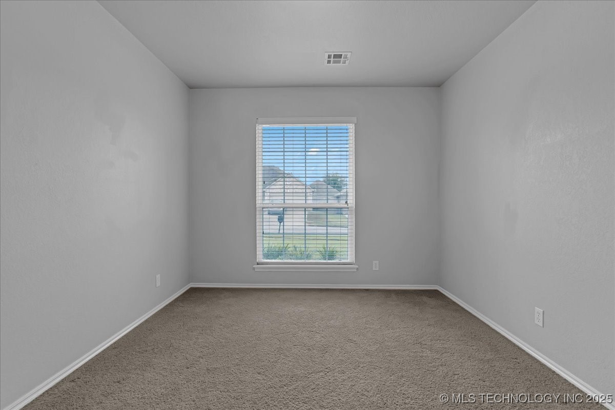 712 E Canton Street