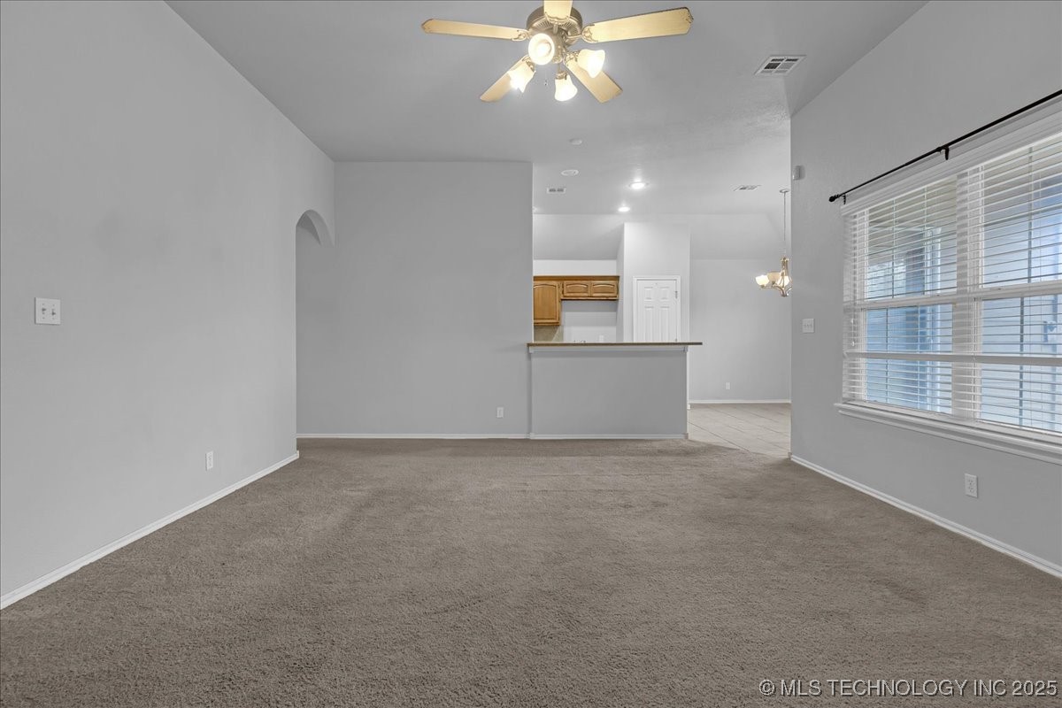 712 E Canton Street