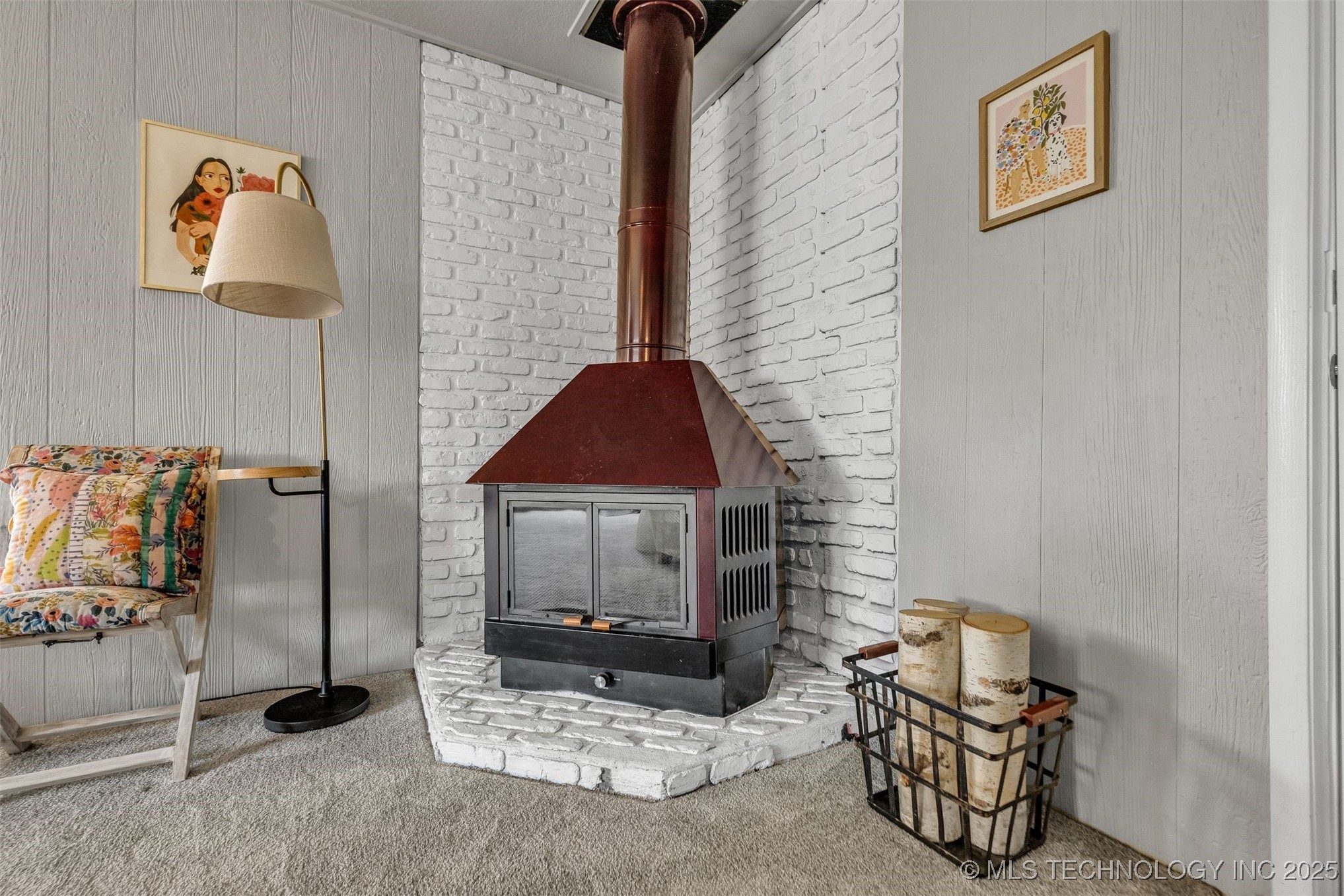 1109 N Hickory Court