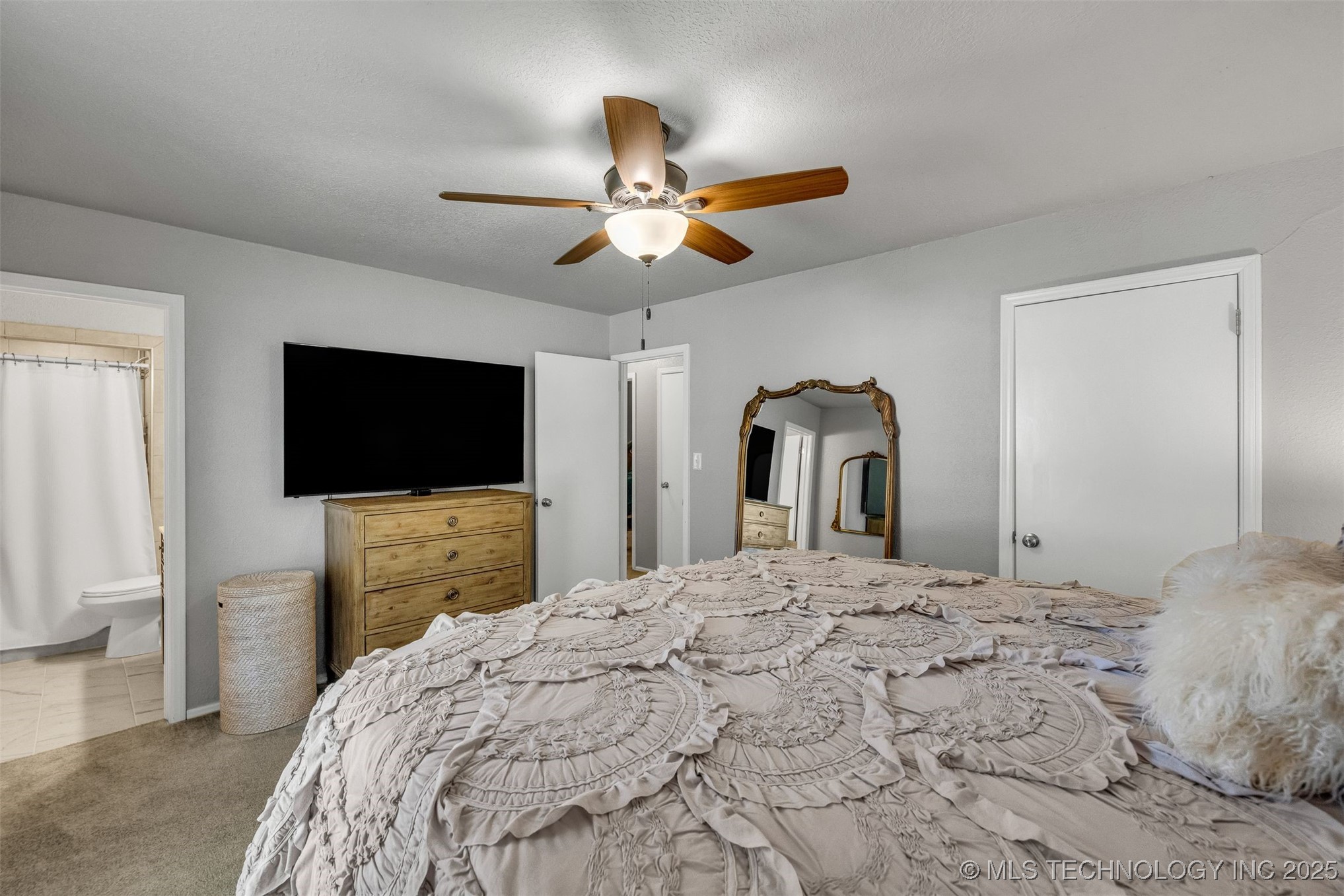 1109 N Hickory Court