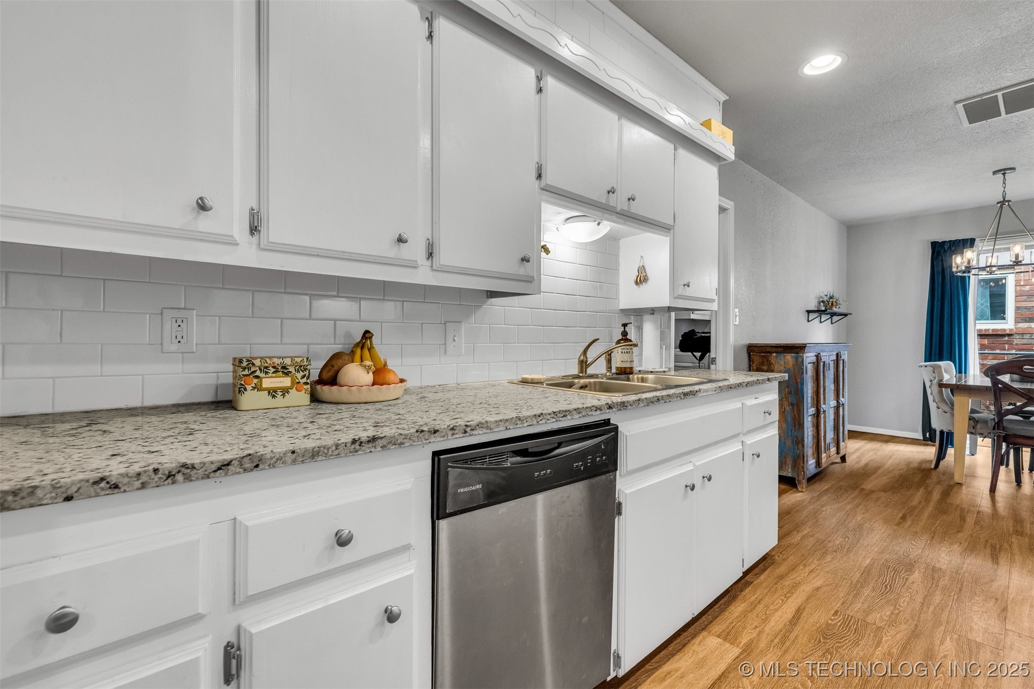 1109 N Hickory Court