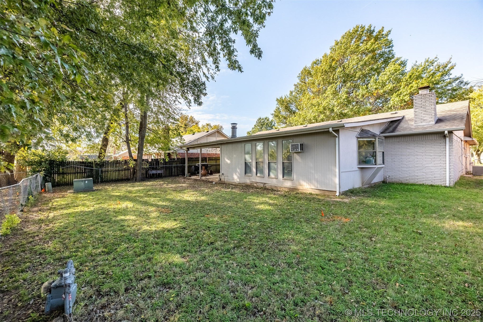 1109 N Hickory Court