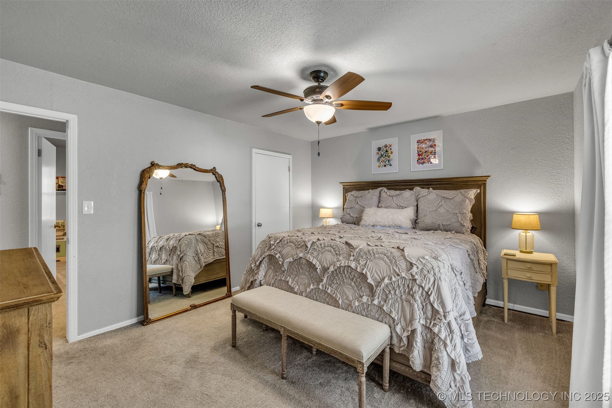 1109 N Hickory Court