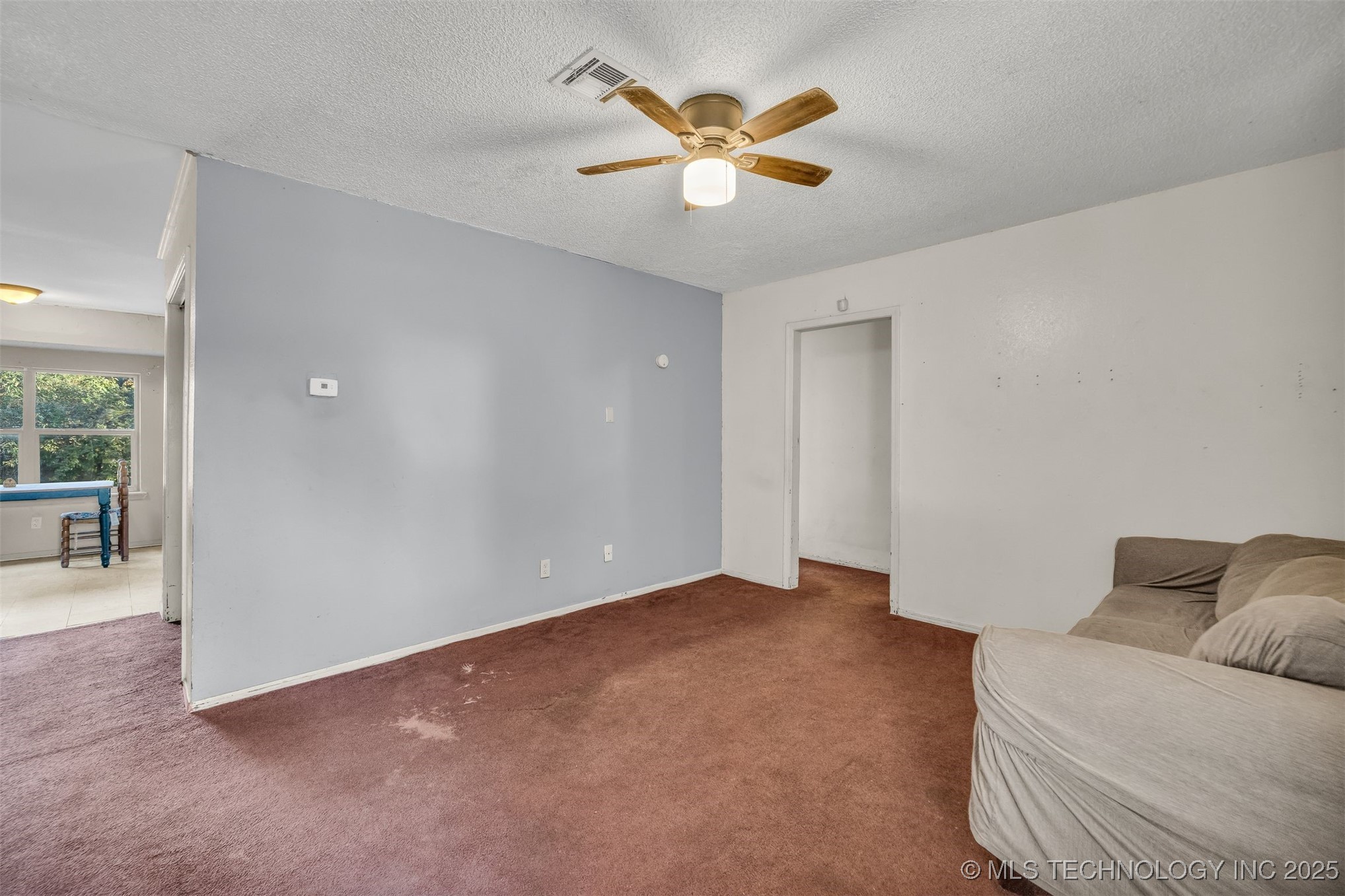 571 W 149th Place