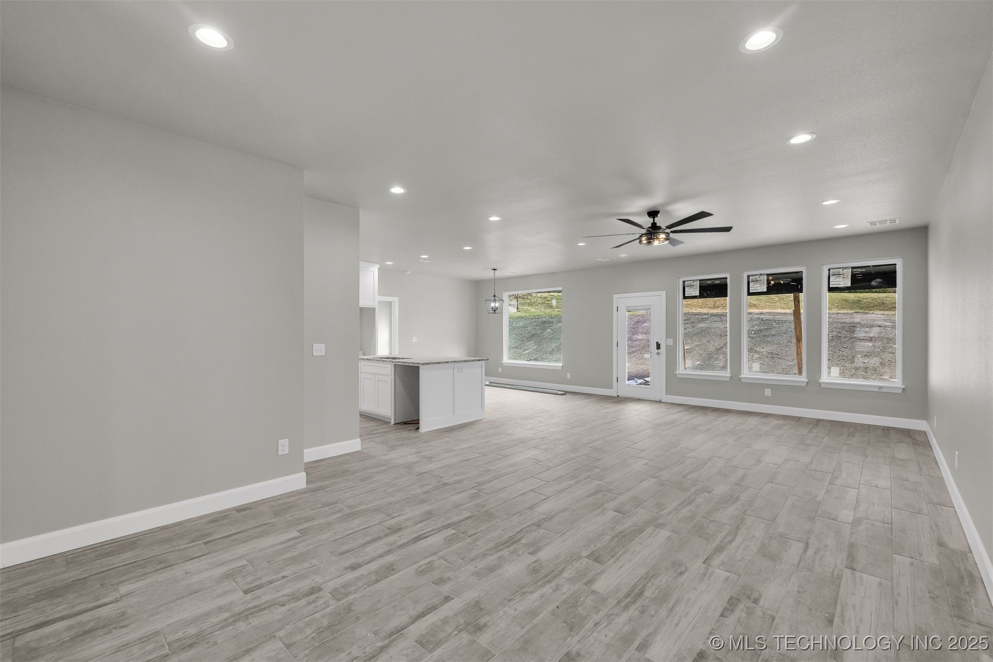 15439 N 55th West Avenue