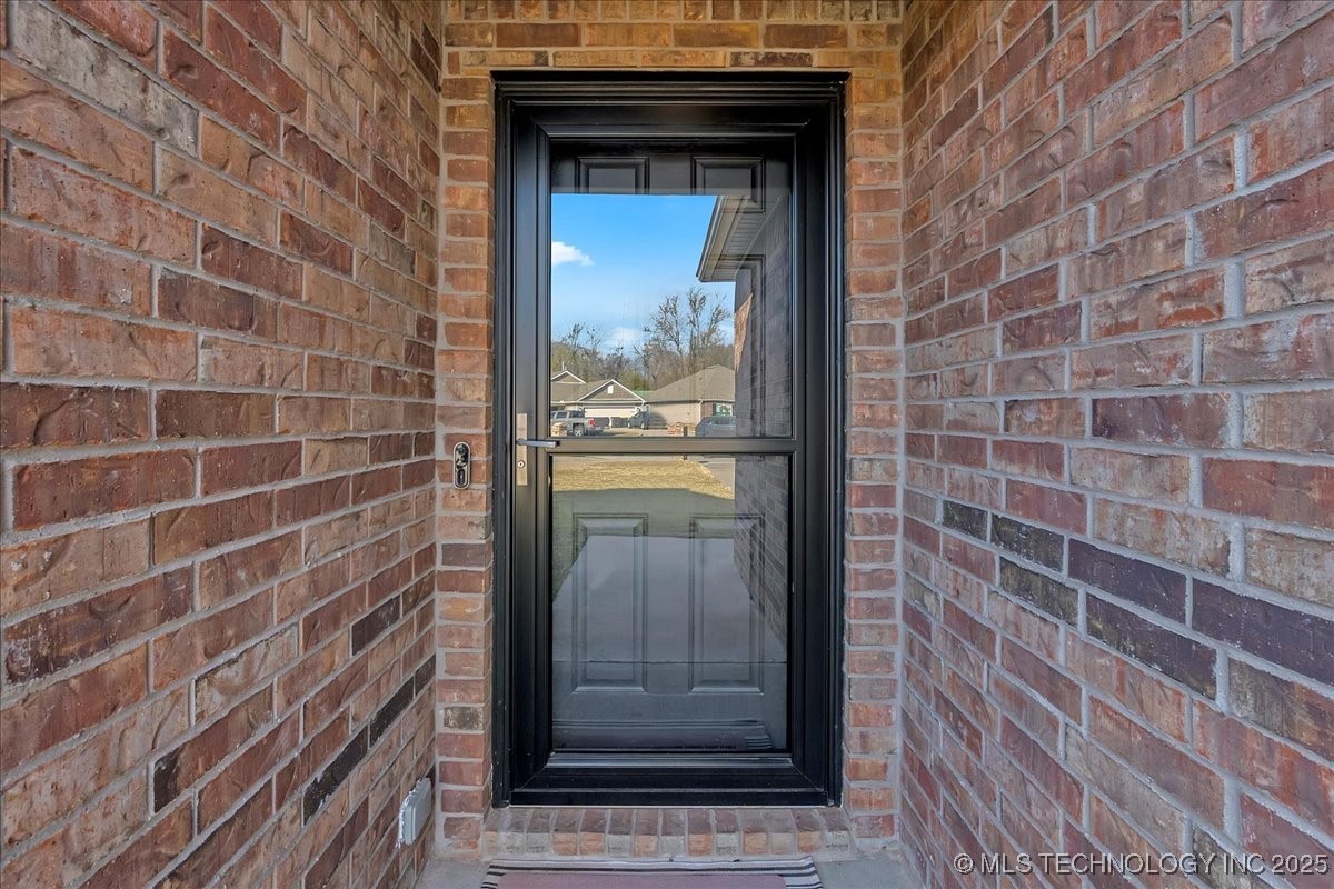 14154 S 289th East Avenue