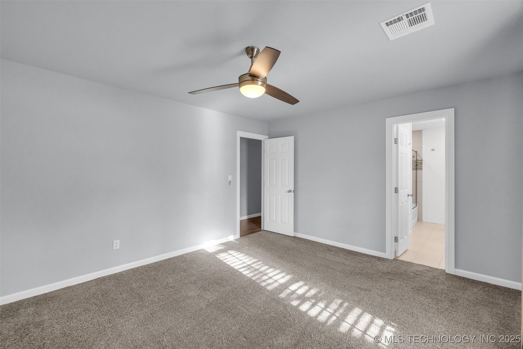 1916 W Indianola Street