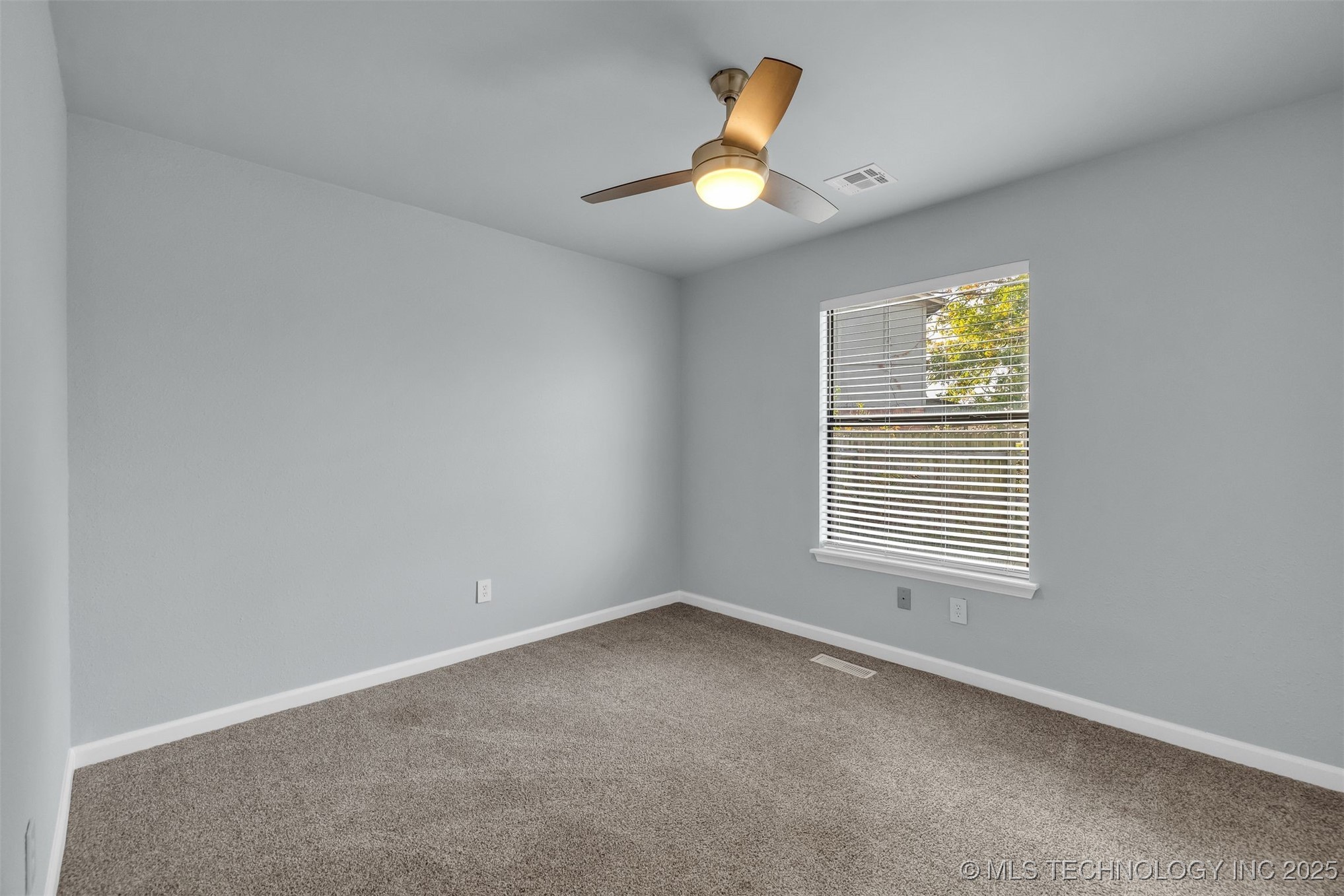 1916 W Indianola Street