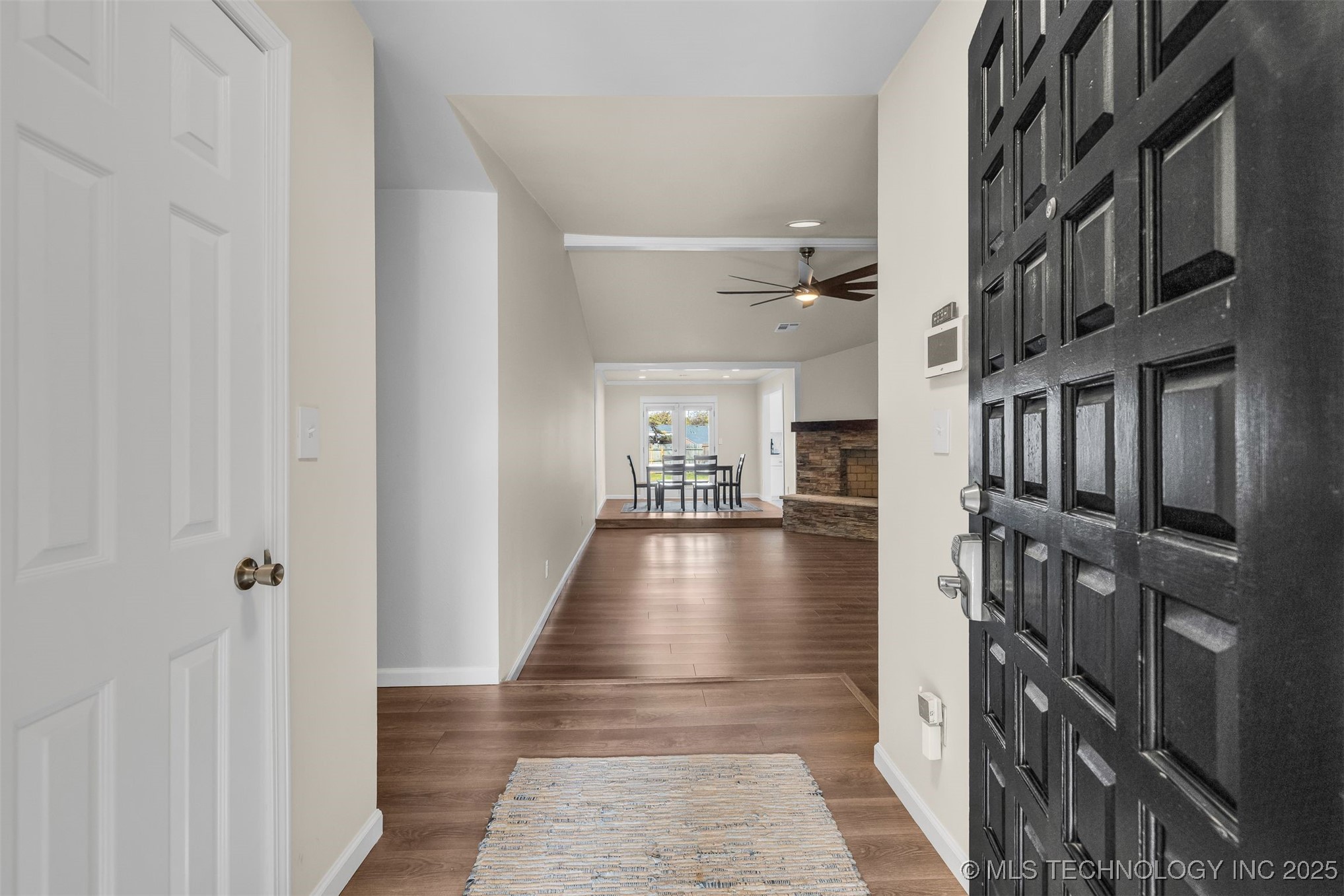 1916 W Indianola Street