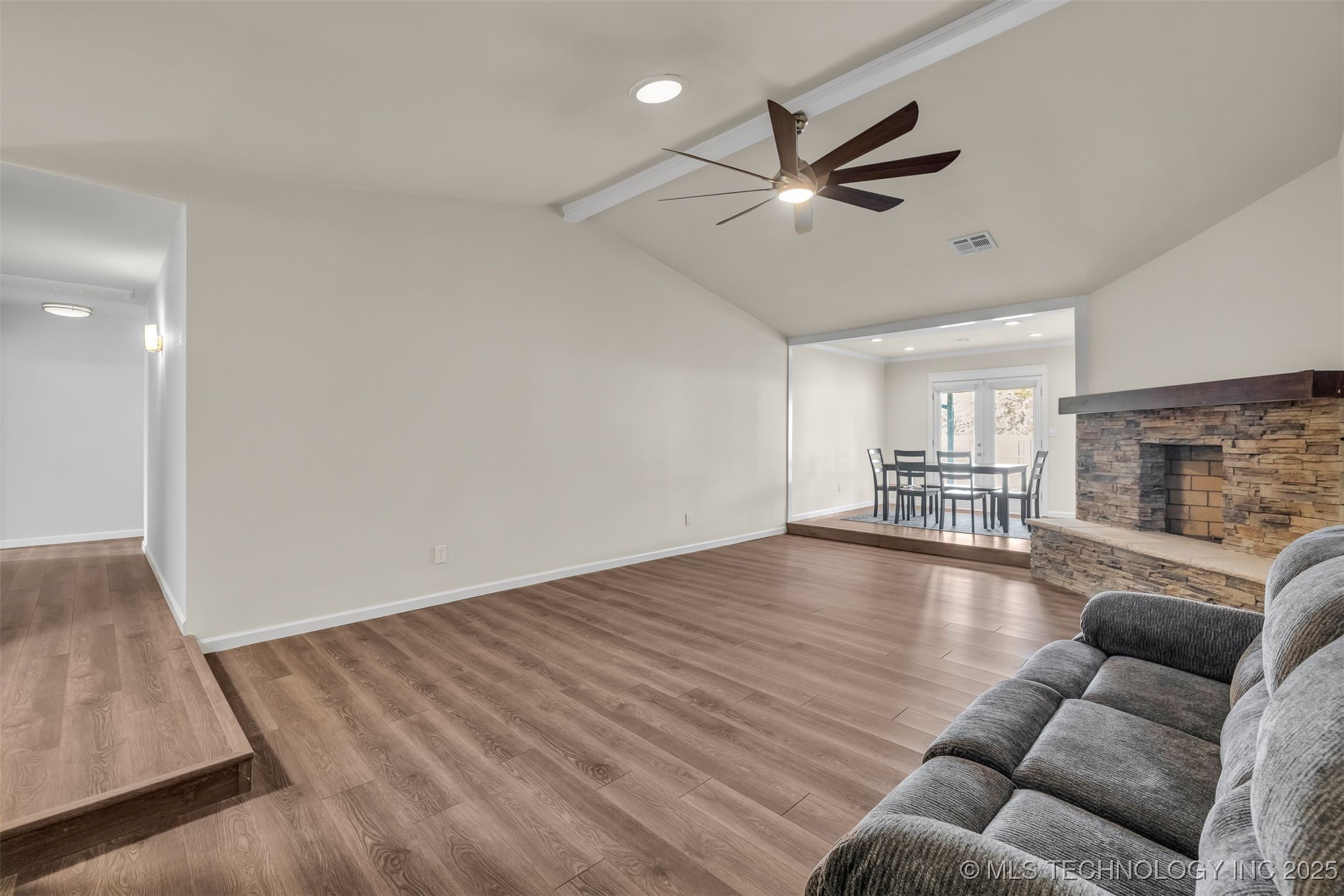 1916 W Indianola Street