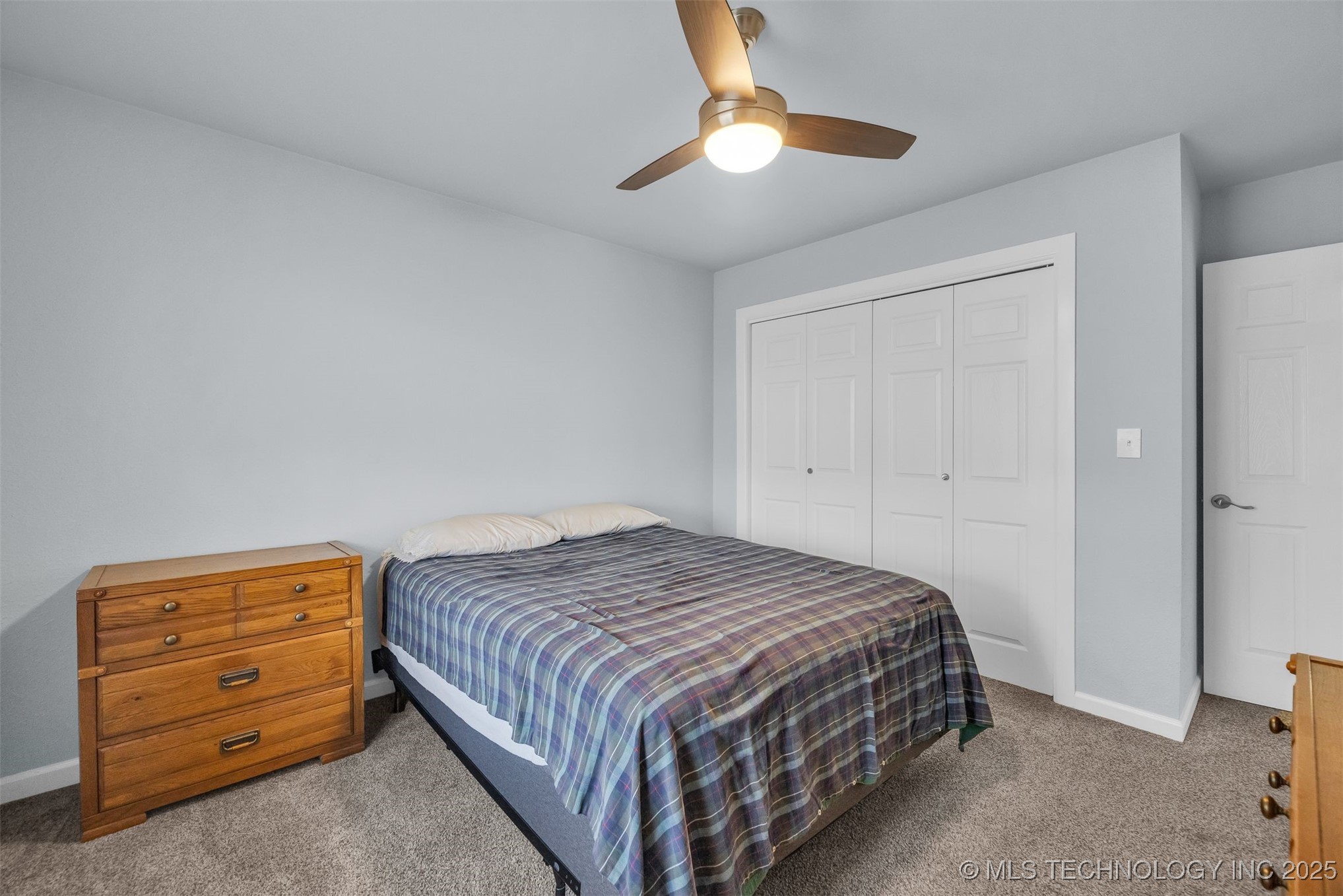 1916 W Indianola Street