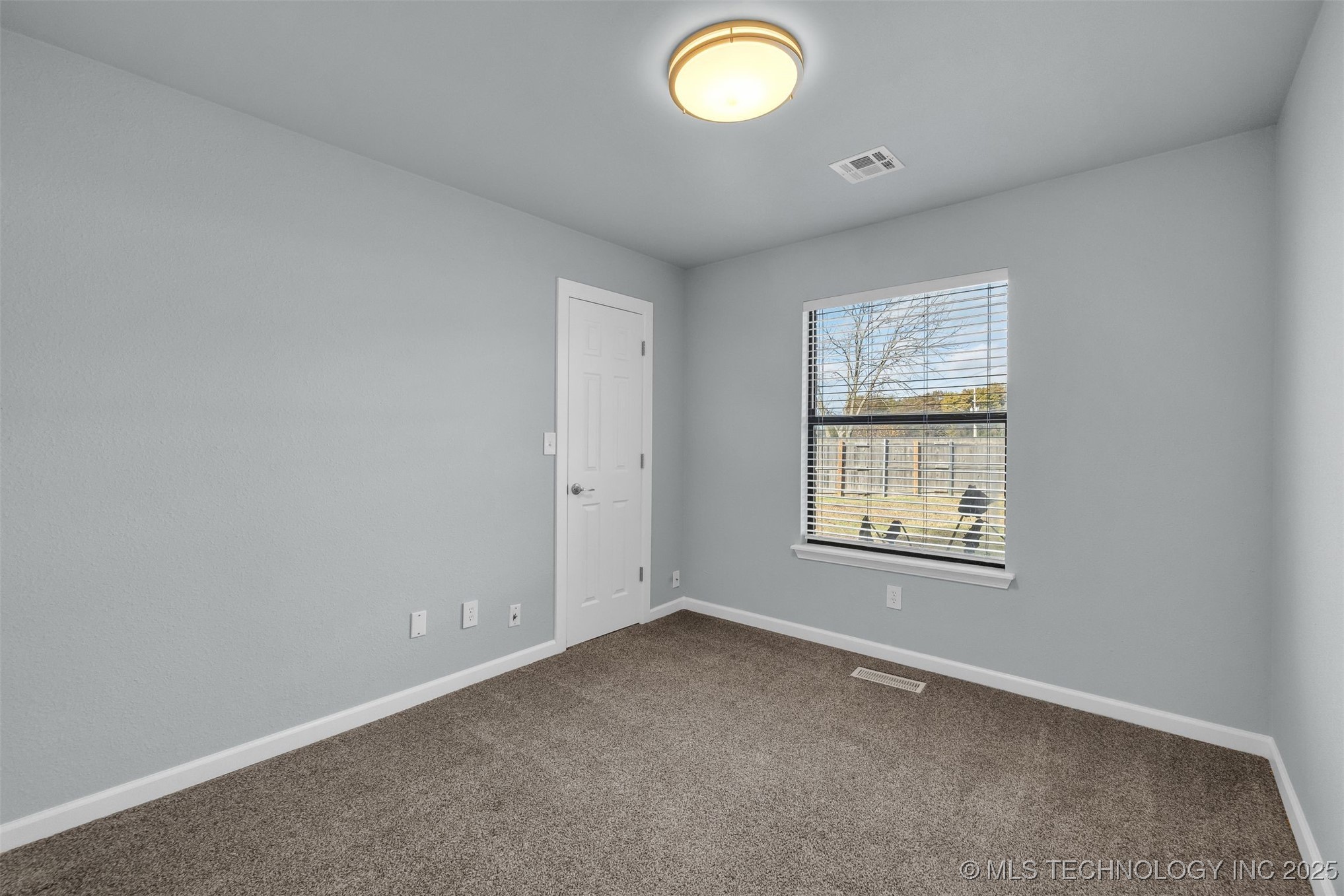 1916 W Indianola Street