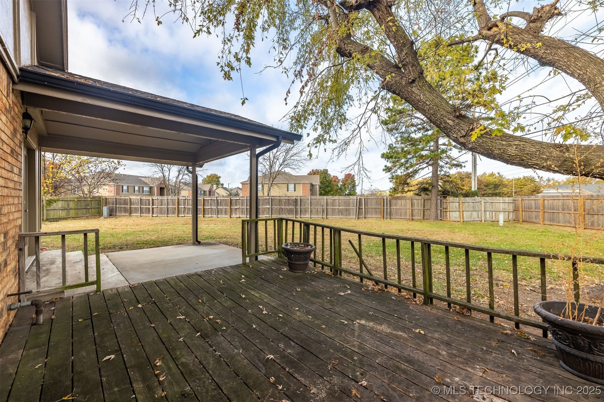 1916 W Indianola Street