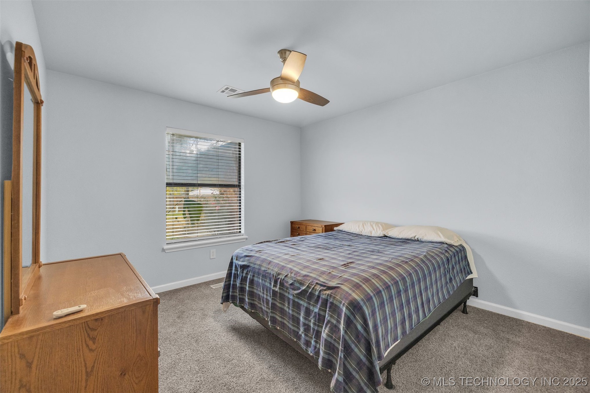 1916 W Indianola Street