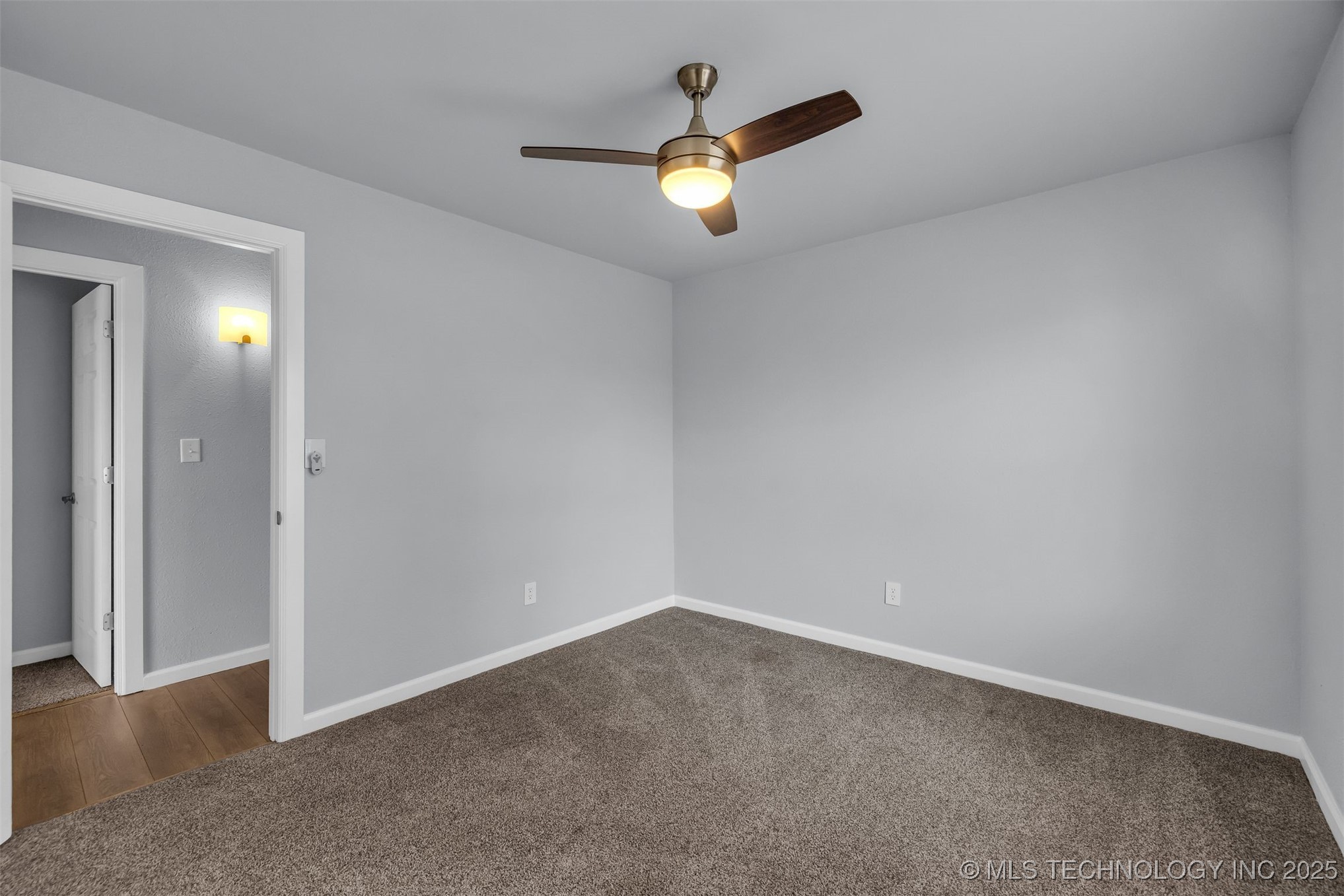 1916 W Indianola Street