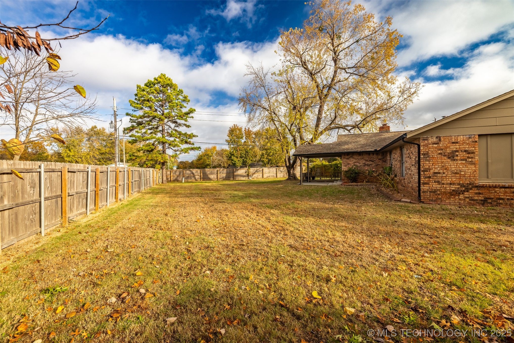 1916 W Indianola Street