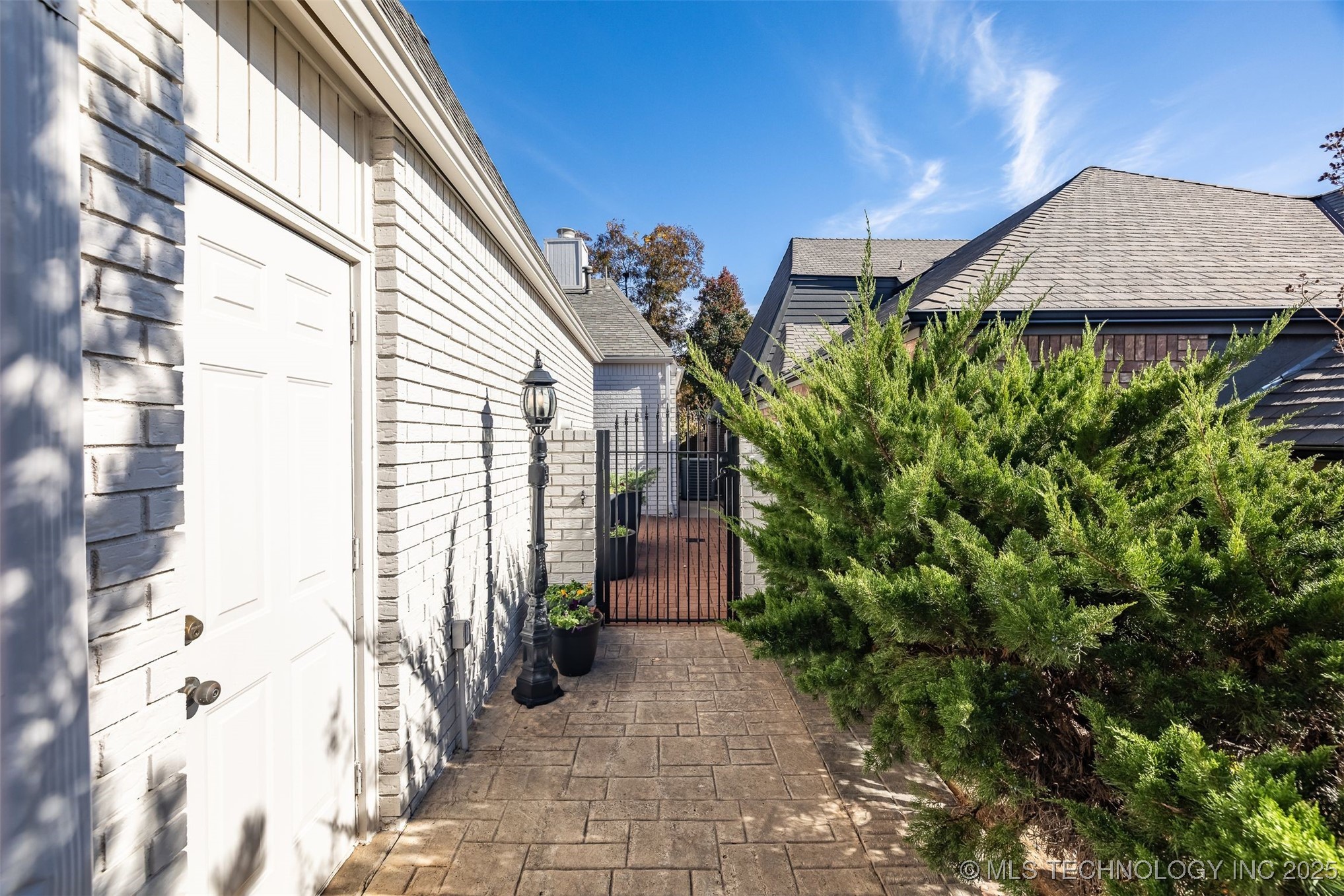 7237 S Birmingham Avenue