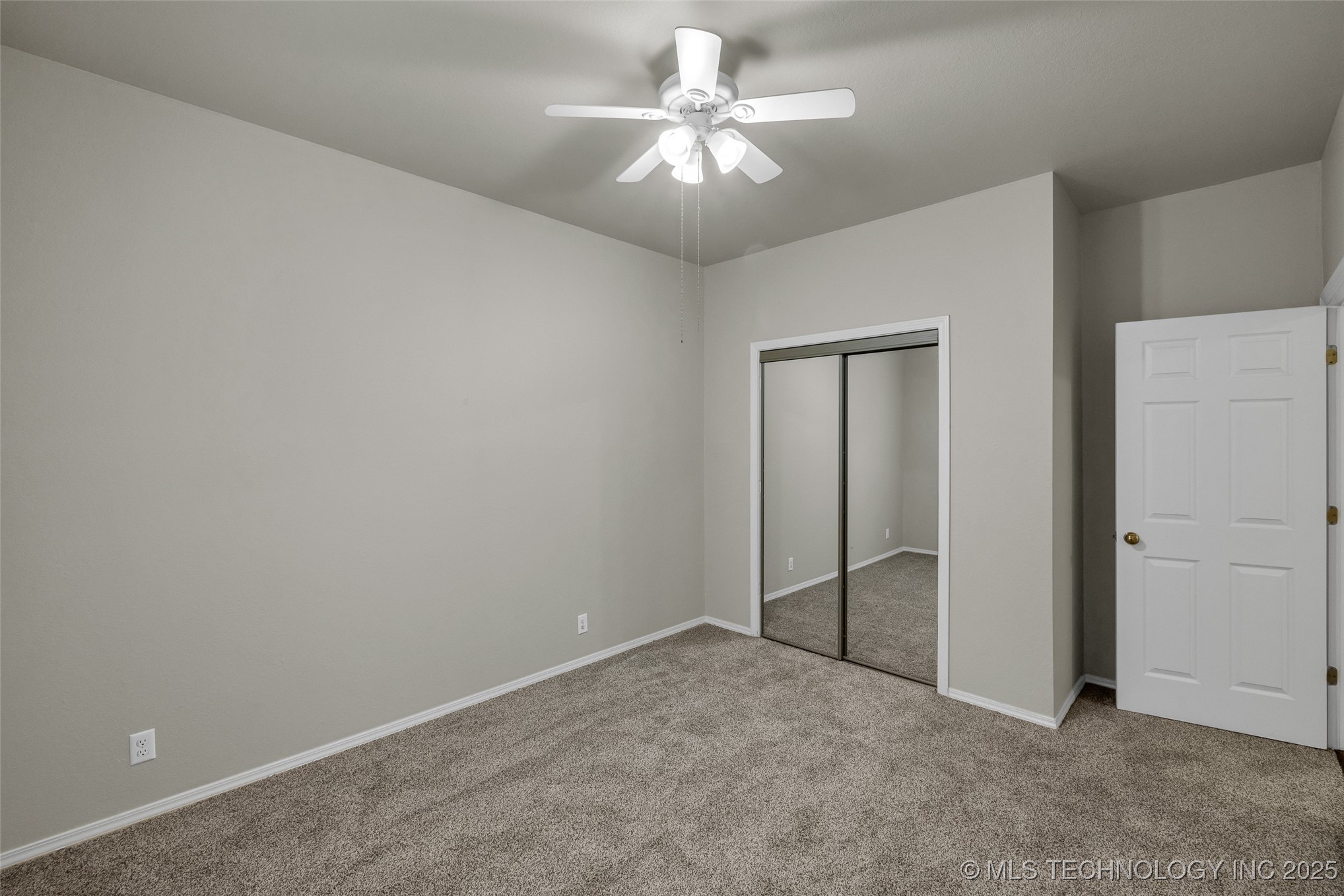 5213 E 109th Place