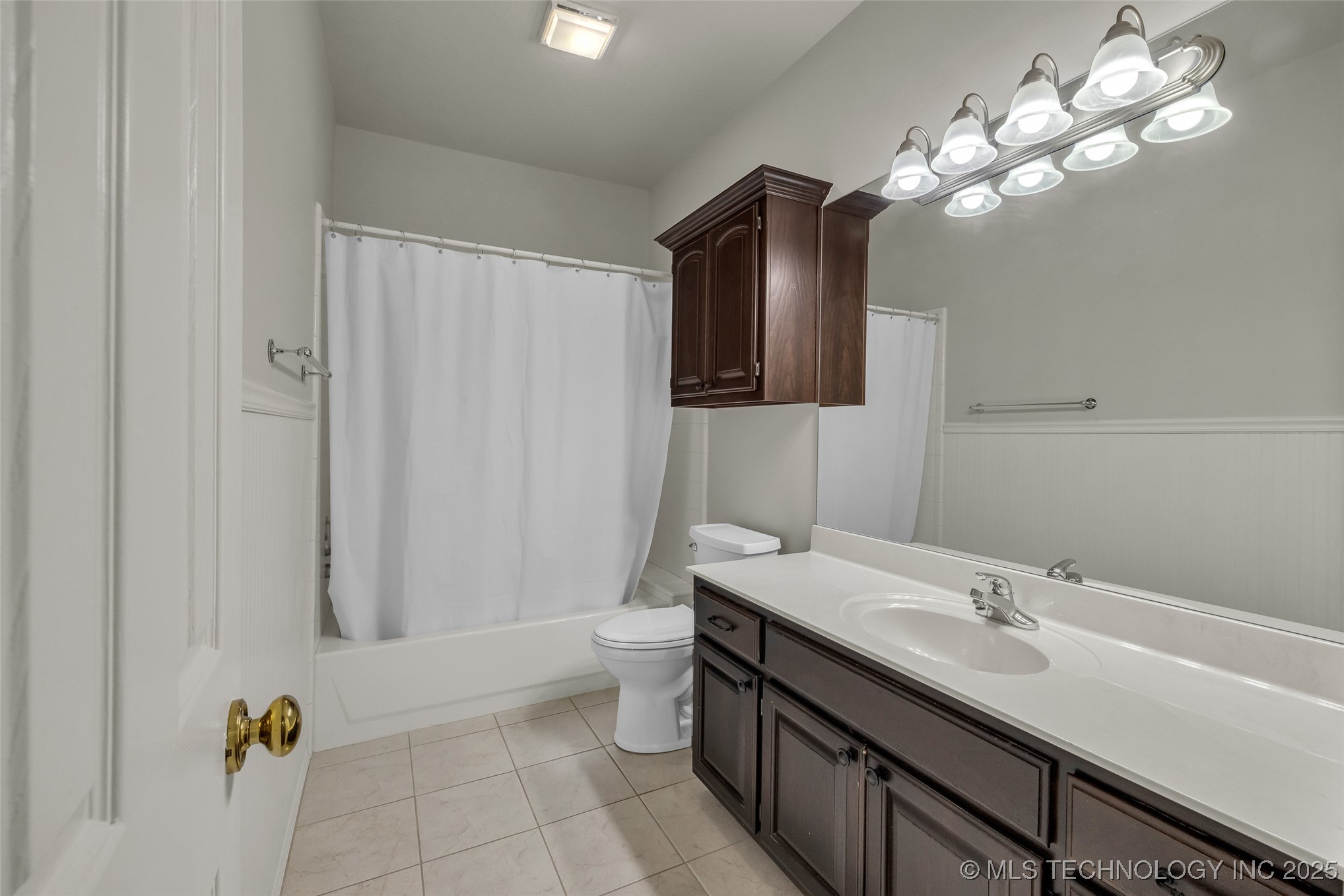 5213 E 109th Place