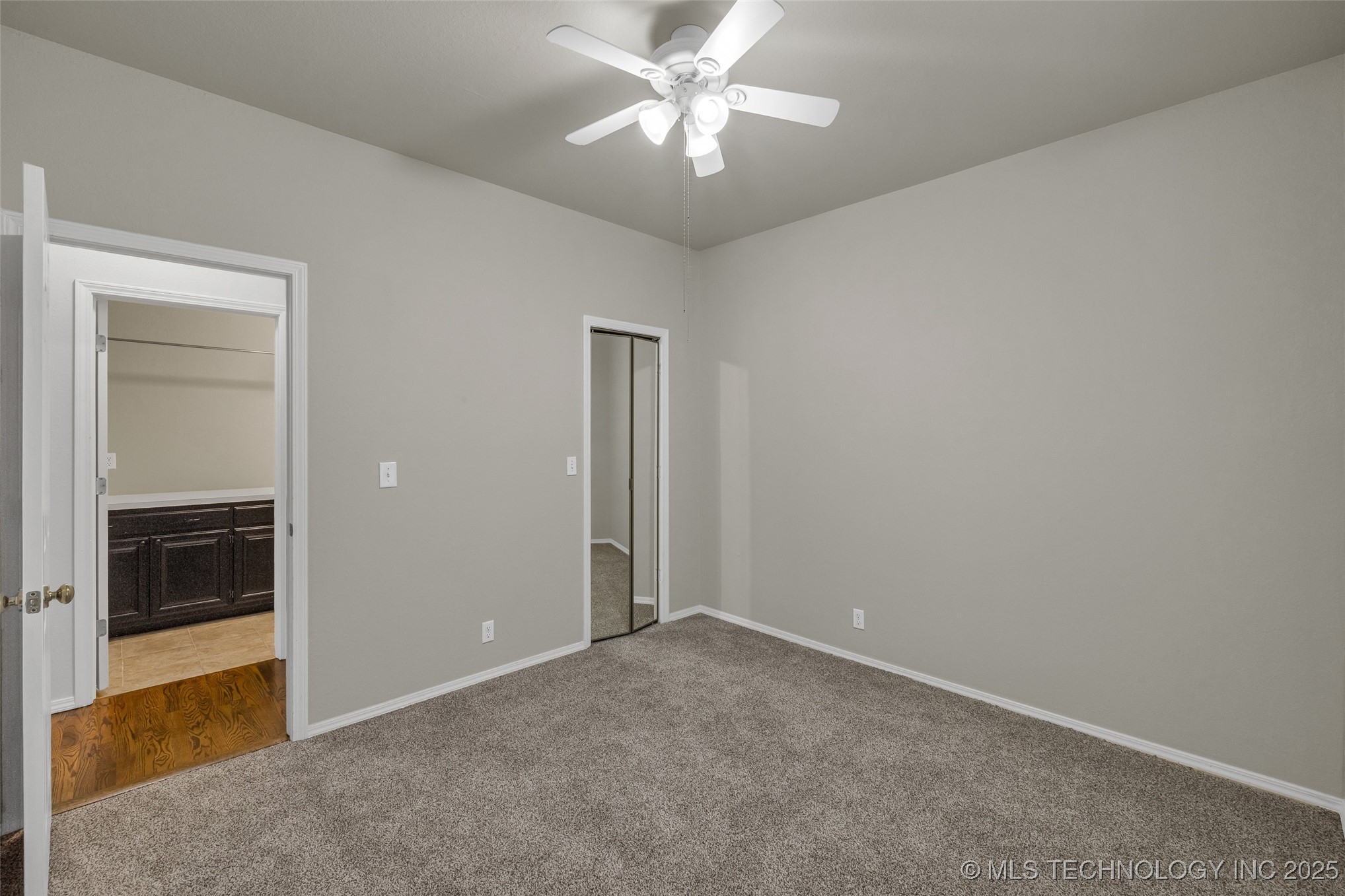 5213 E 109th Place