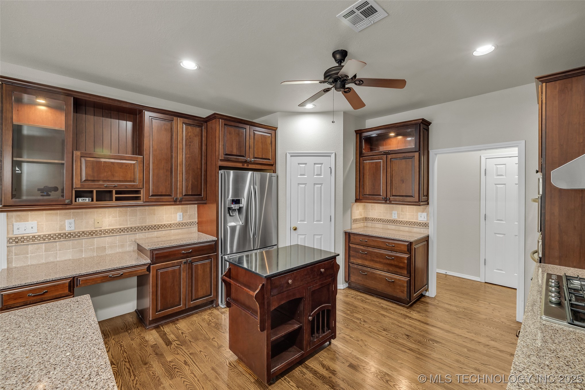 5213 E 109th Place