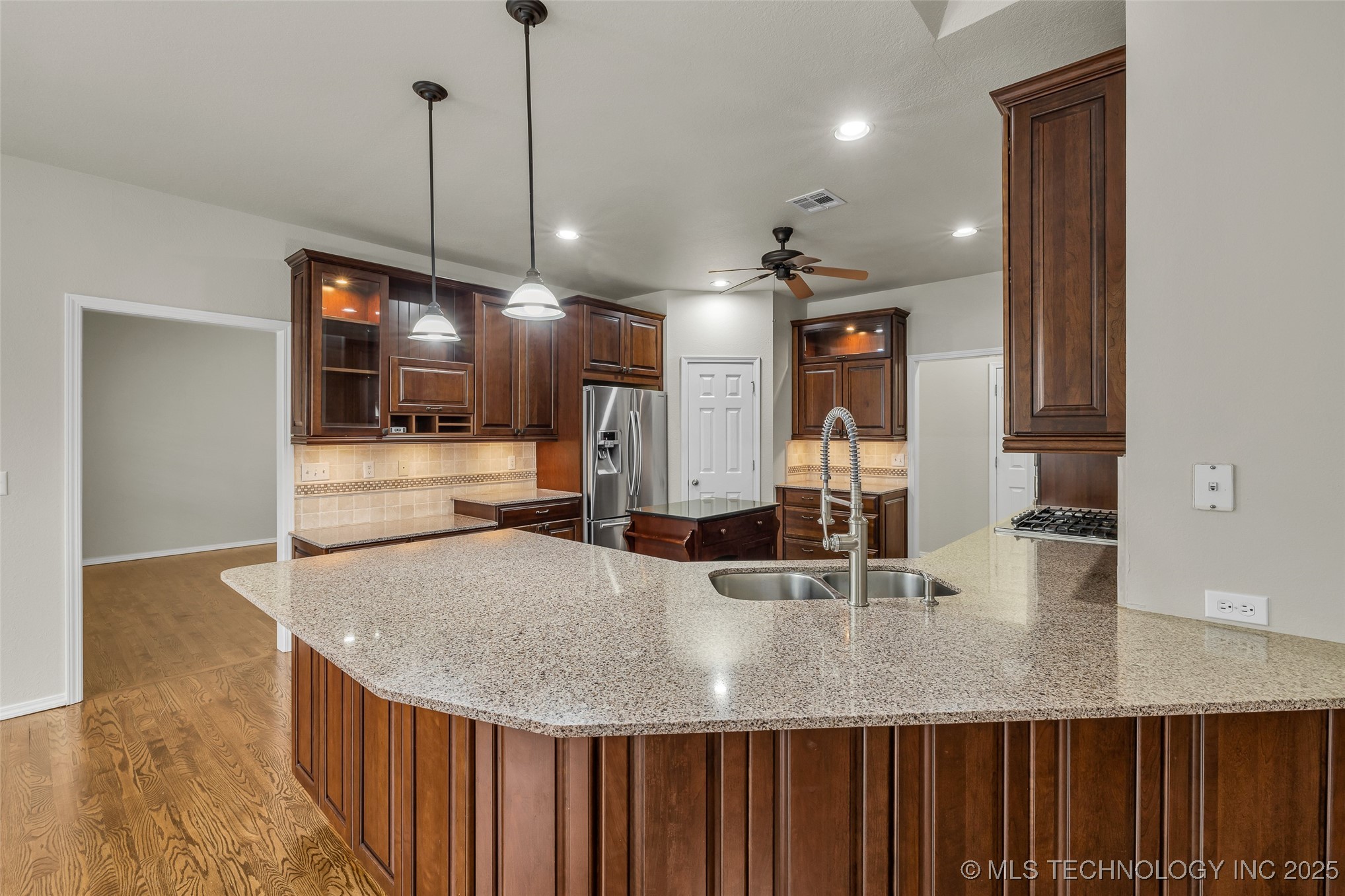 5213 E 109th Place