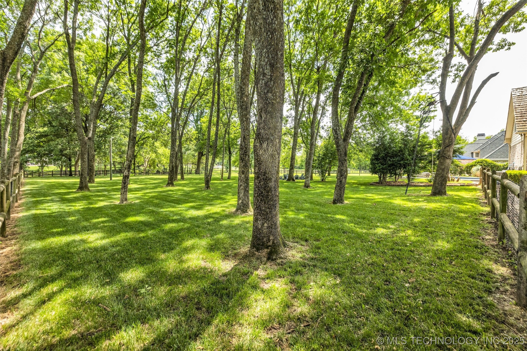 4405 W Ithica Street