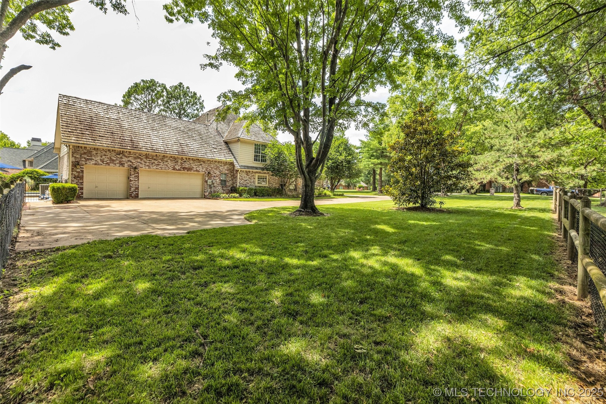 4405 W Ithica Street