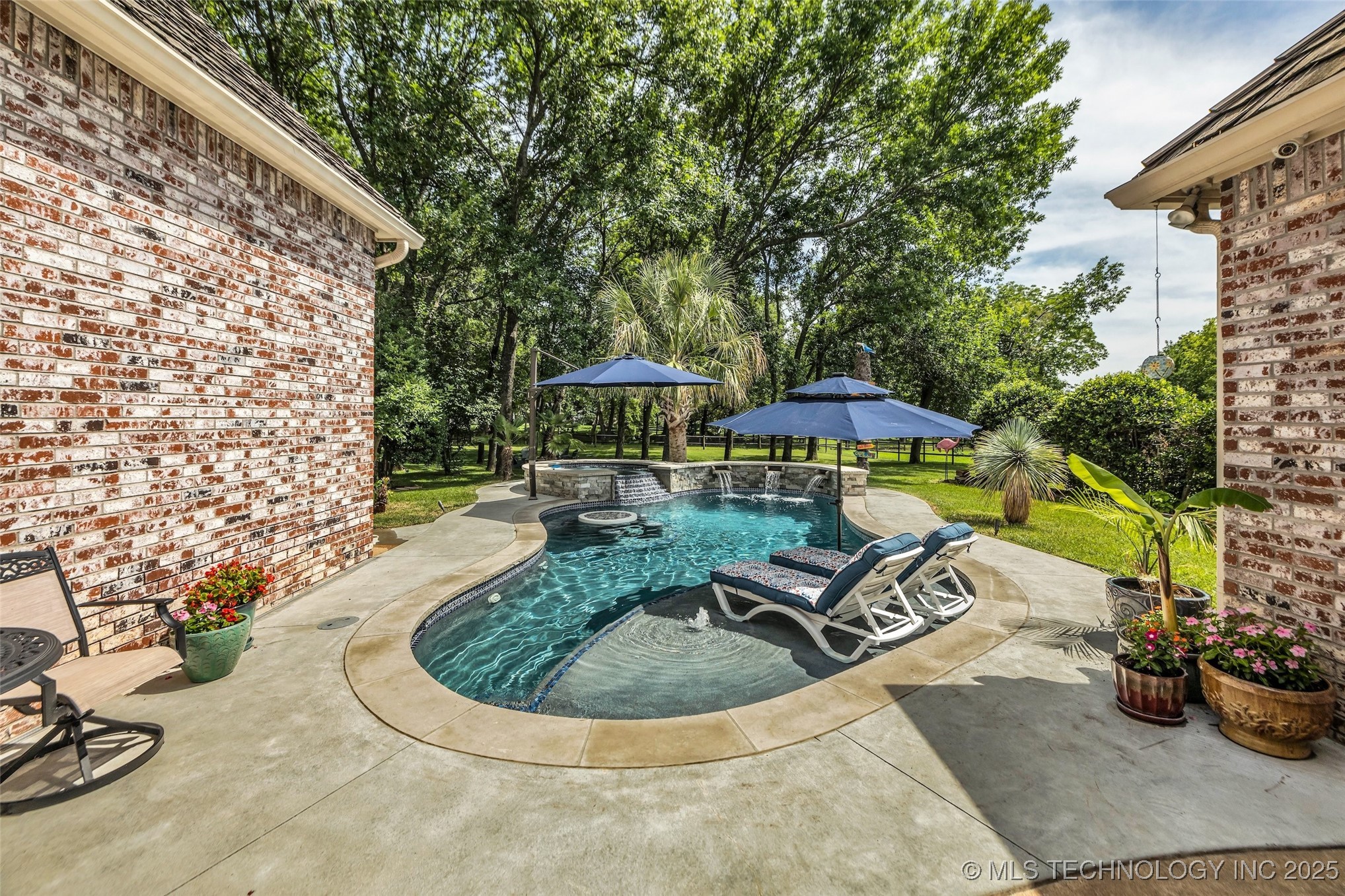 4405 W Ithica Street