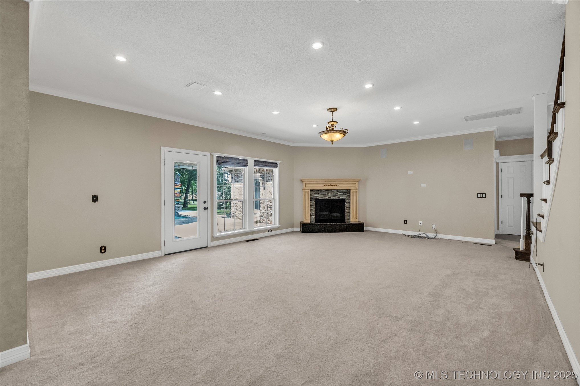 4405 W Ithica Street