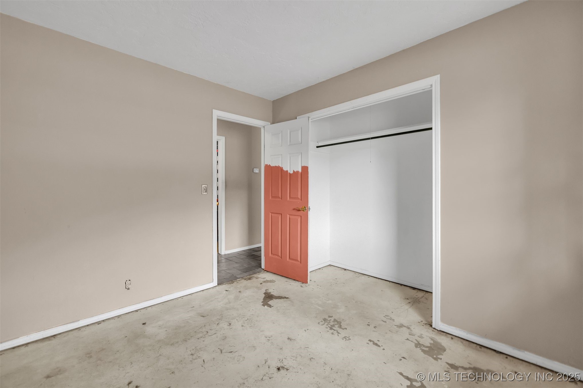 930 S Sinnett Road