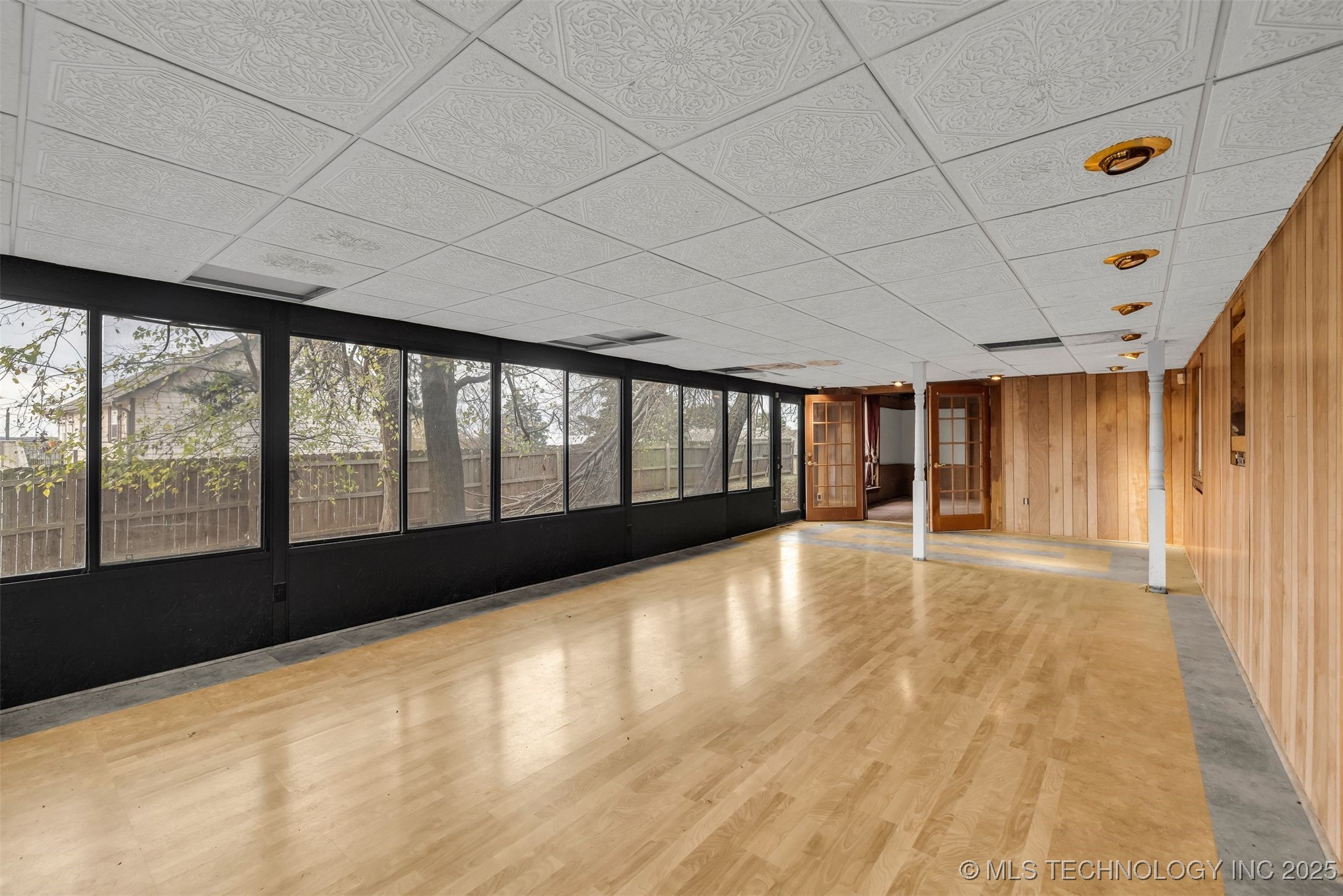 930 S Sinnett Road
