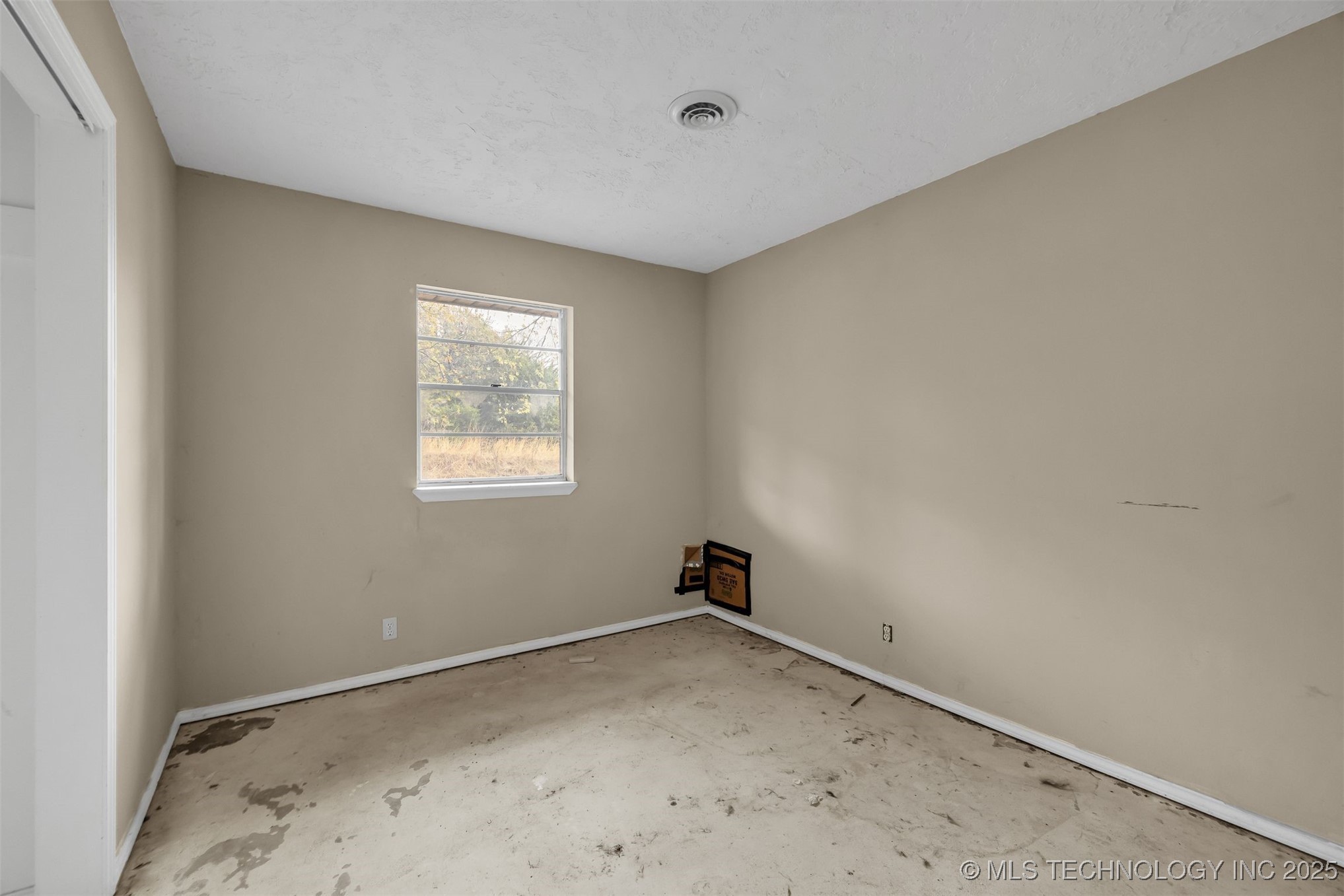930 S Sinnett Road