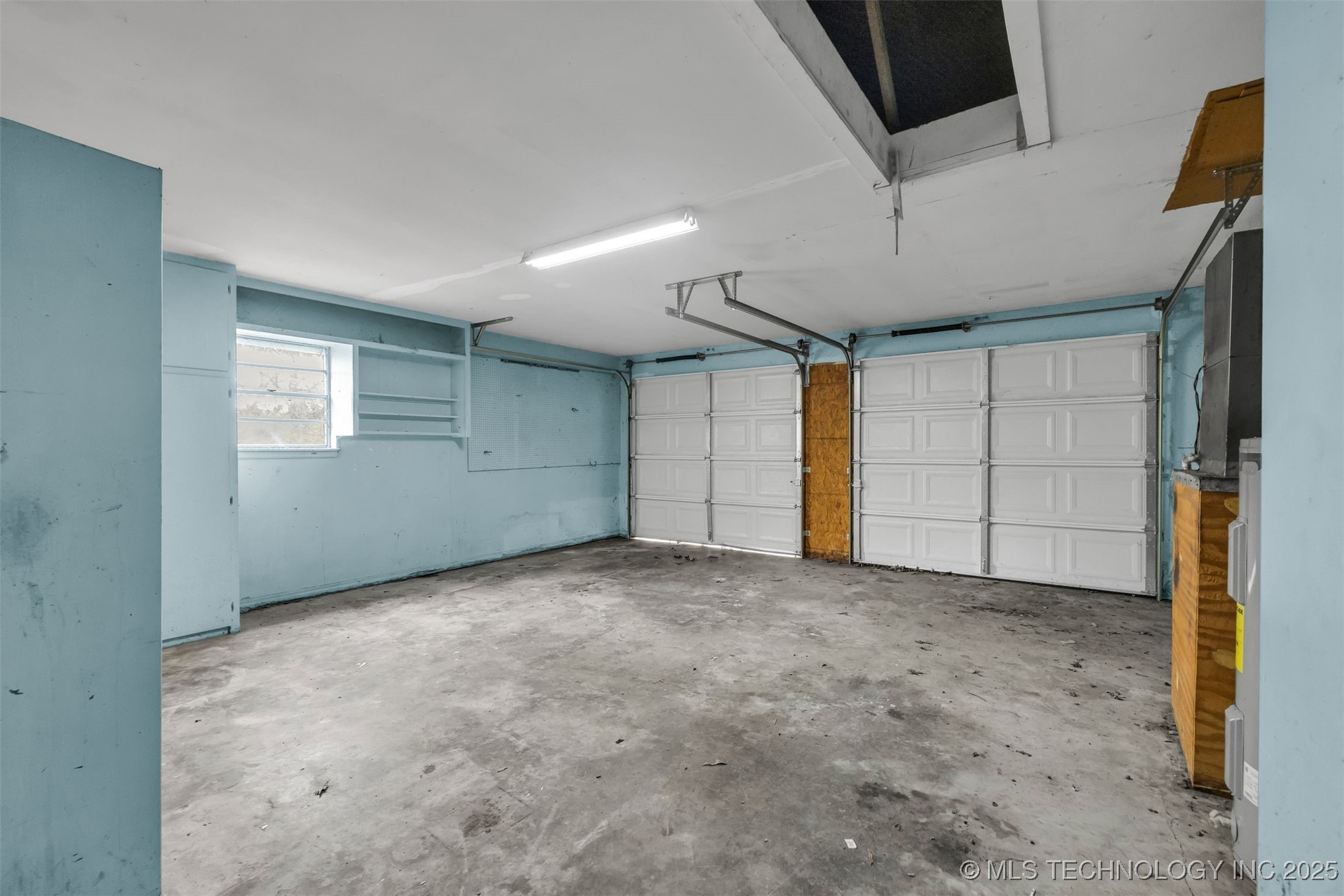 930 S Sinnett Road