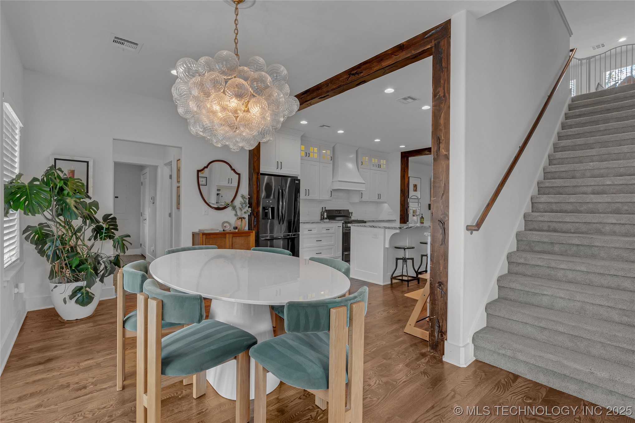 3042 S Cincinnati Avenue