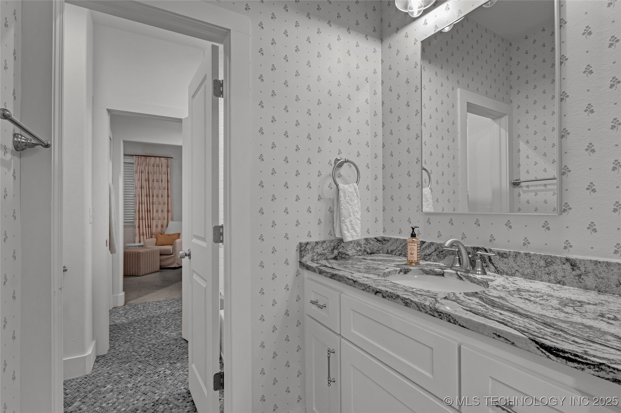 3042 S Cincinnati Avenue