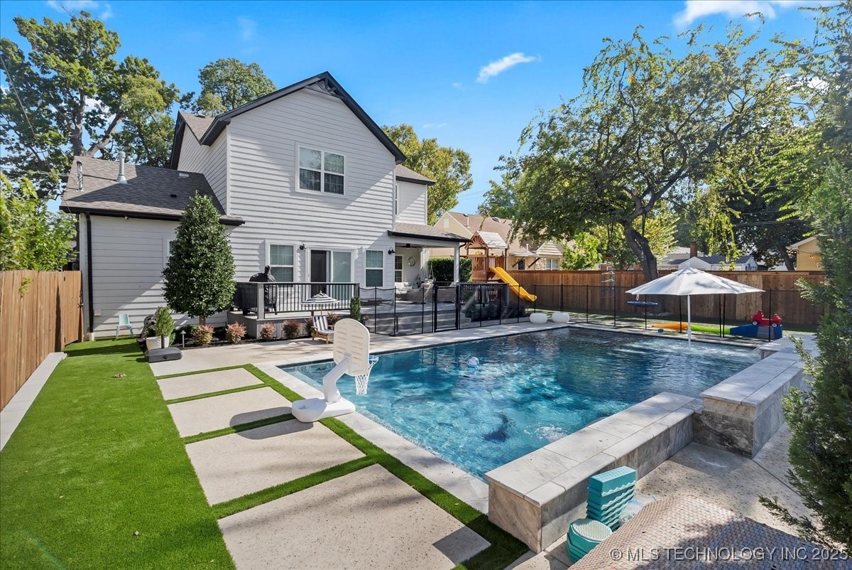 3042 S Cincinnati Avenue