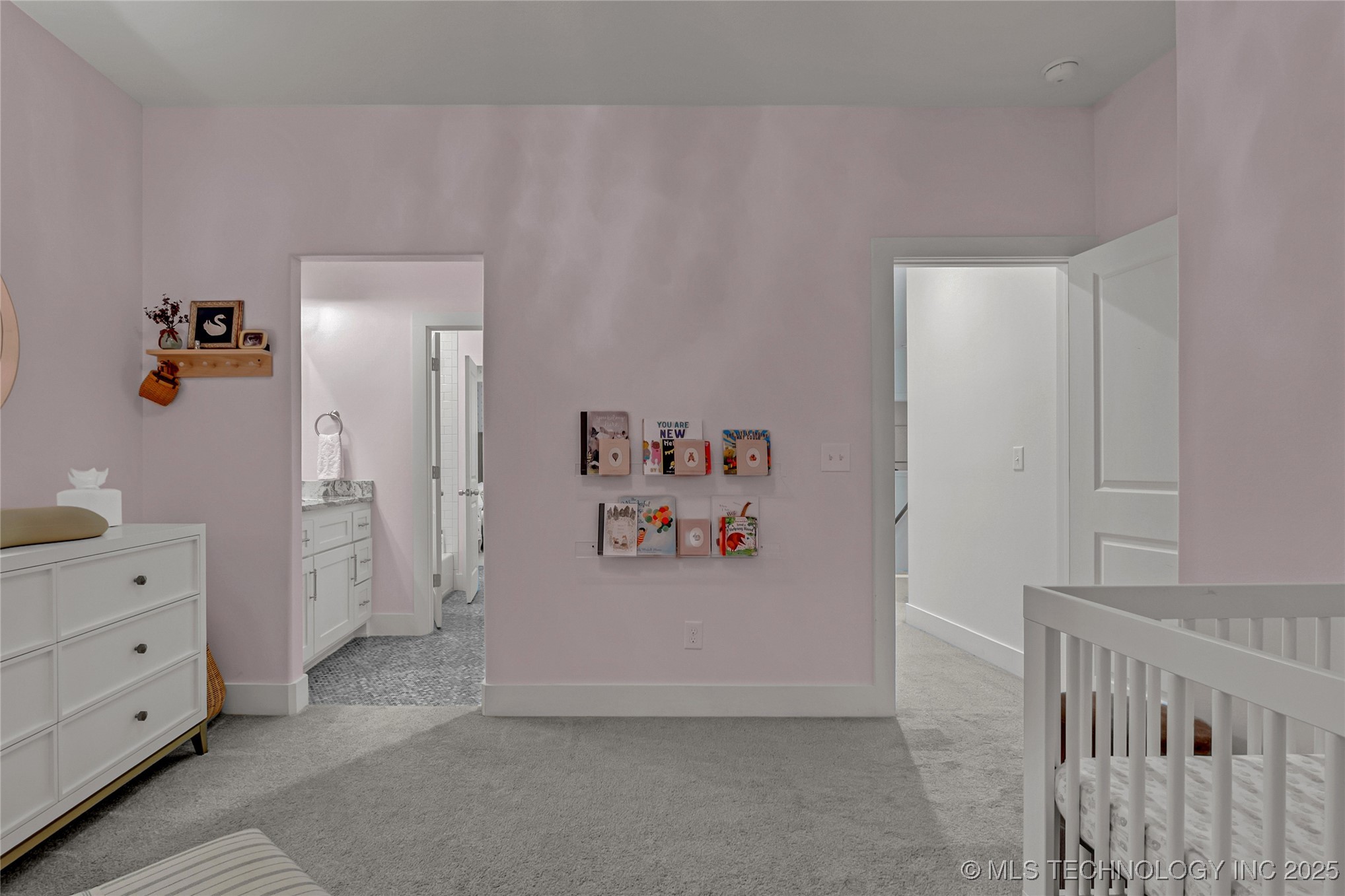 3042 S Cincinnati Avenue