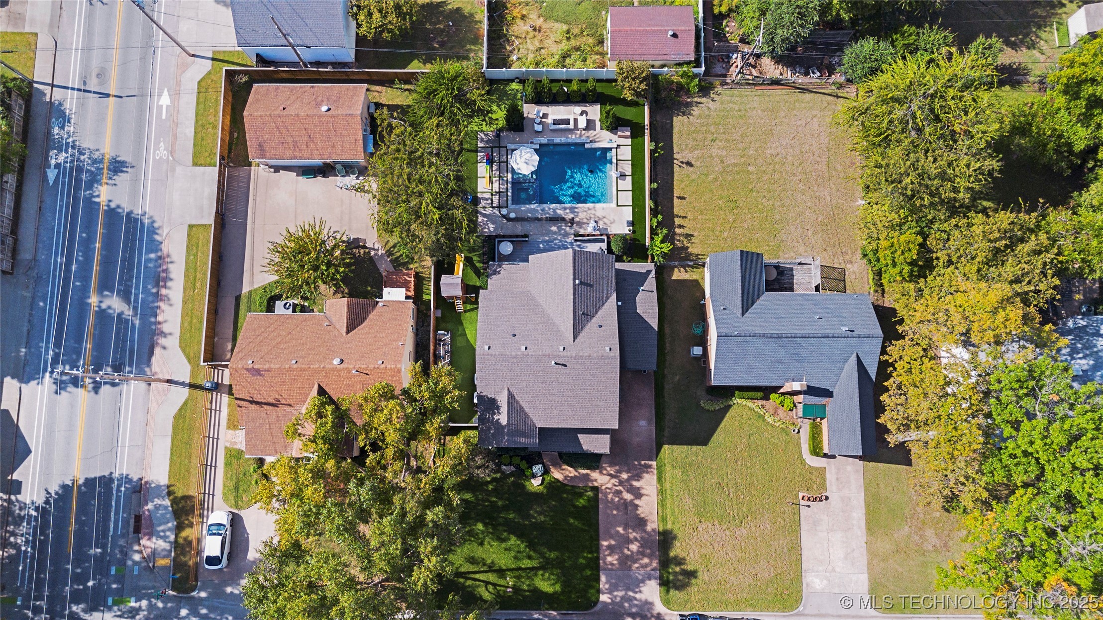 3042 S Cincinnati Avenue